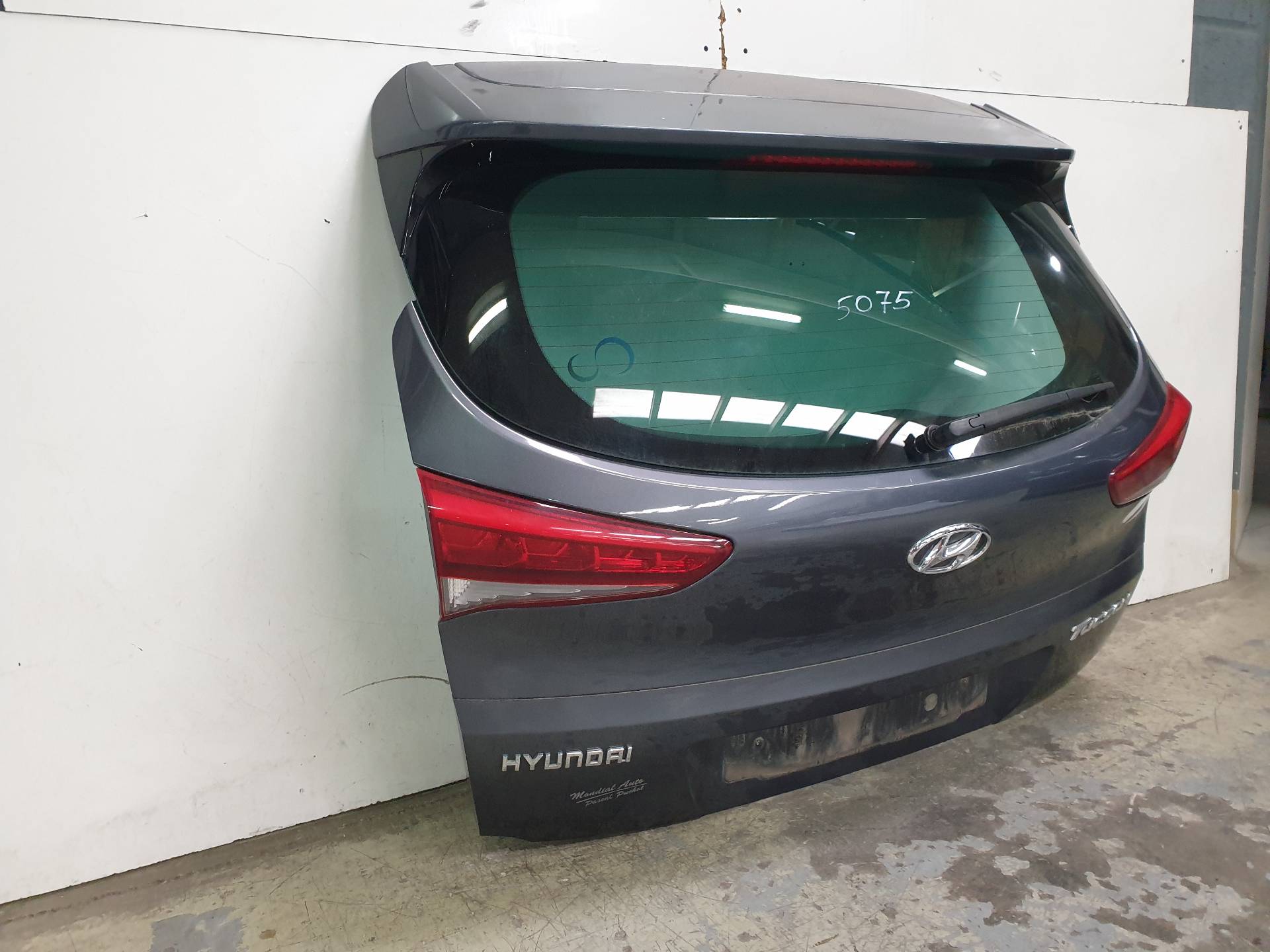 HYUNDAI Tucson 3 generation (2015-2021) Bootlid Rear Boot 73700D7000 25569189