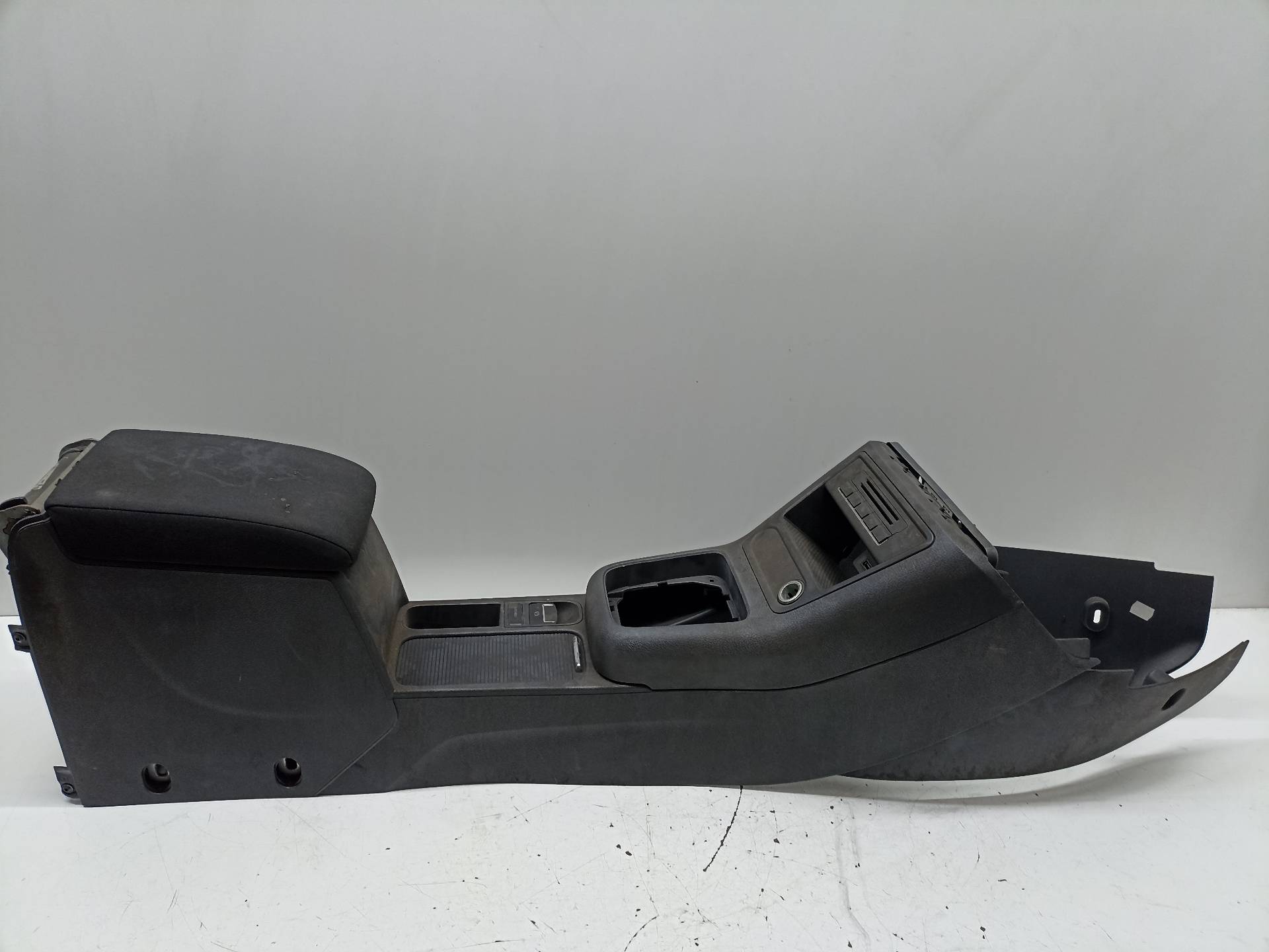 VOLKSWAGEN Tiguan 1 generation (2007-2017) Center Console 5M0864207G 24313315