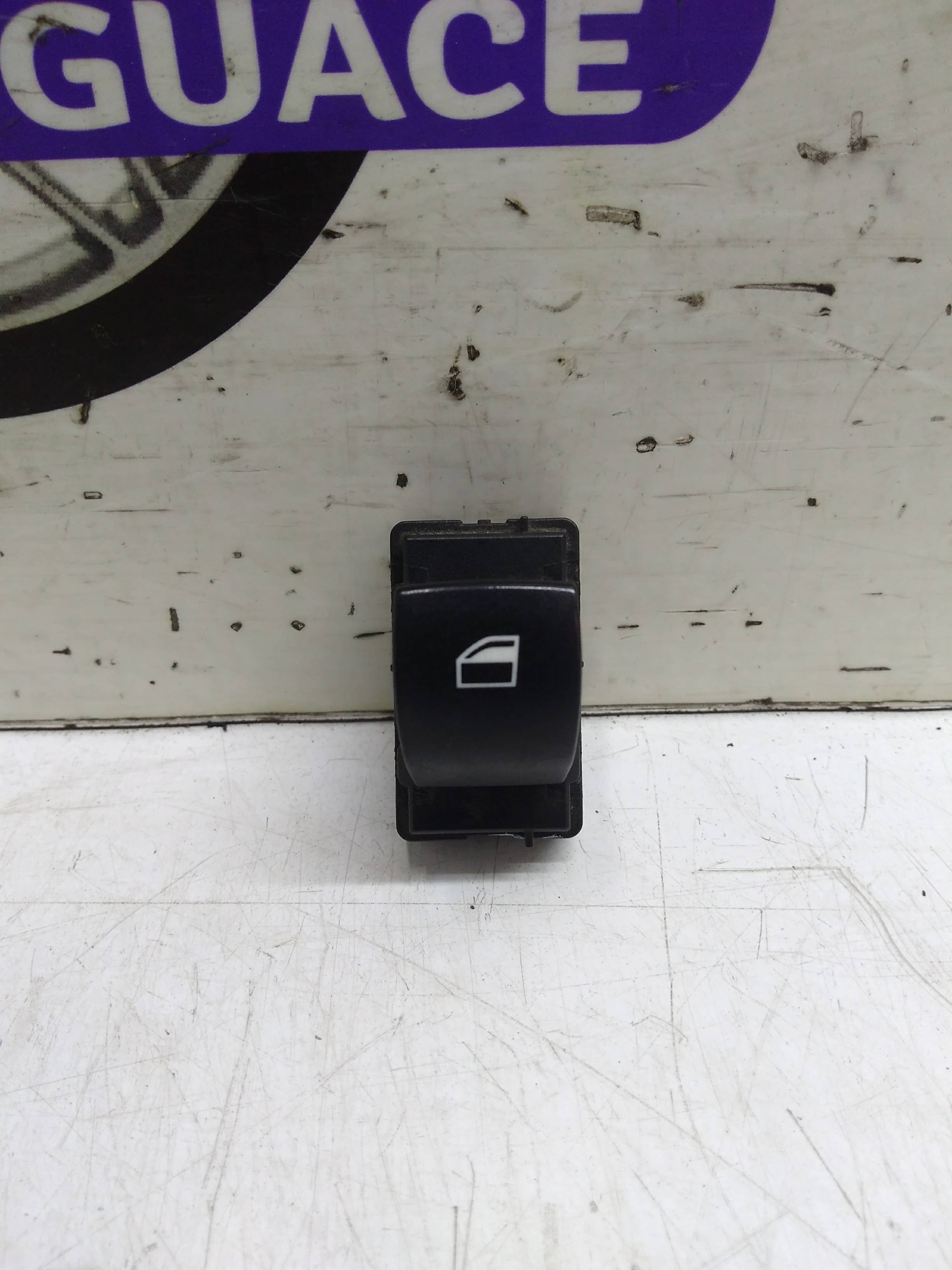 BMW 5 Series E60/E61 (2003-2010) Front Right Door Window Switch 6922244 24327001