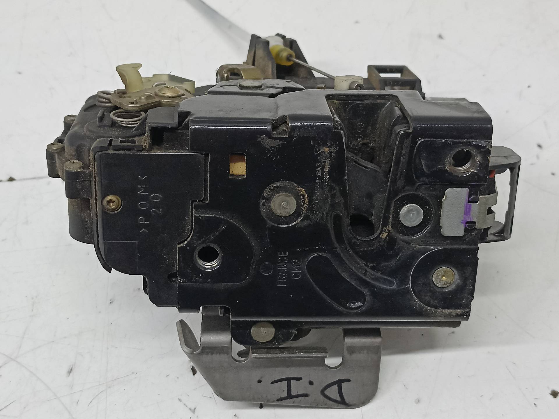 AUDI A4 B6/8E (2000-2005) Front Left Door Lock 4B1837015G 24311528