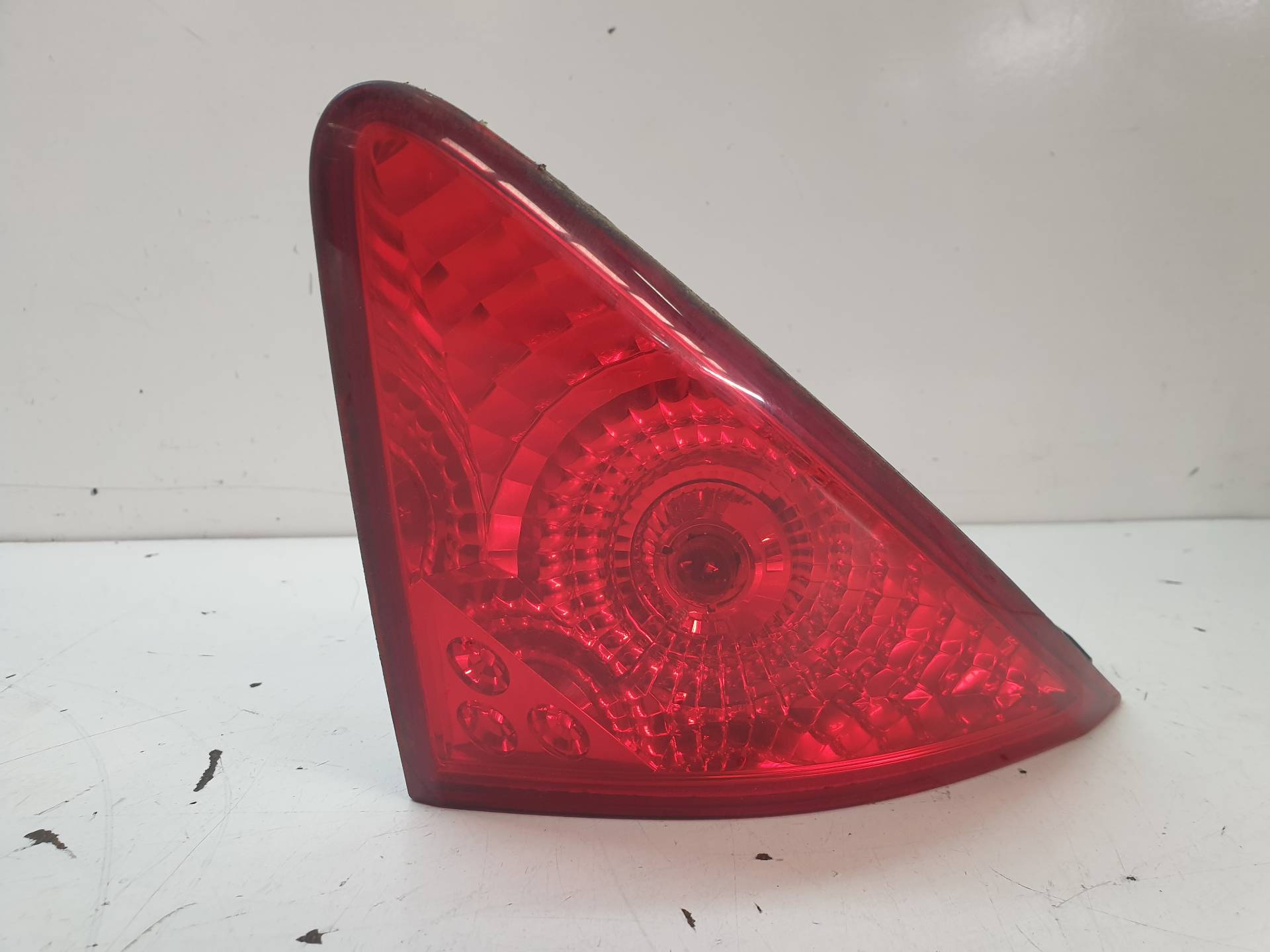 PEUGEOT 3008 1 generation (2010-2016) Rear Right Taillight Lamp 9683460980 24338310