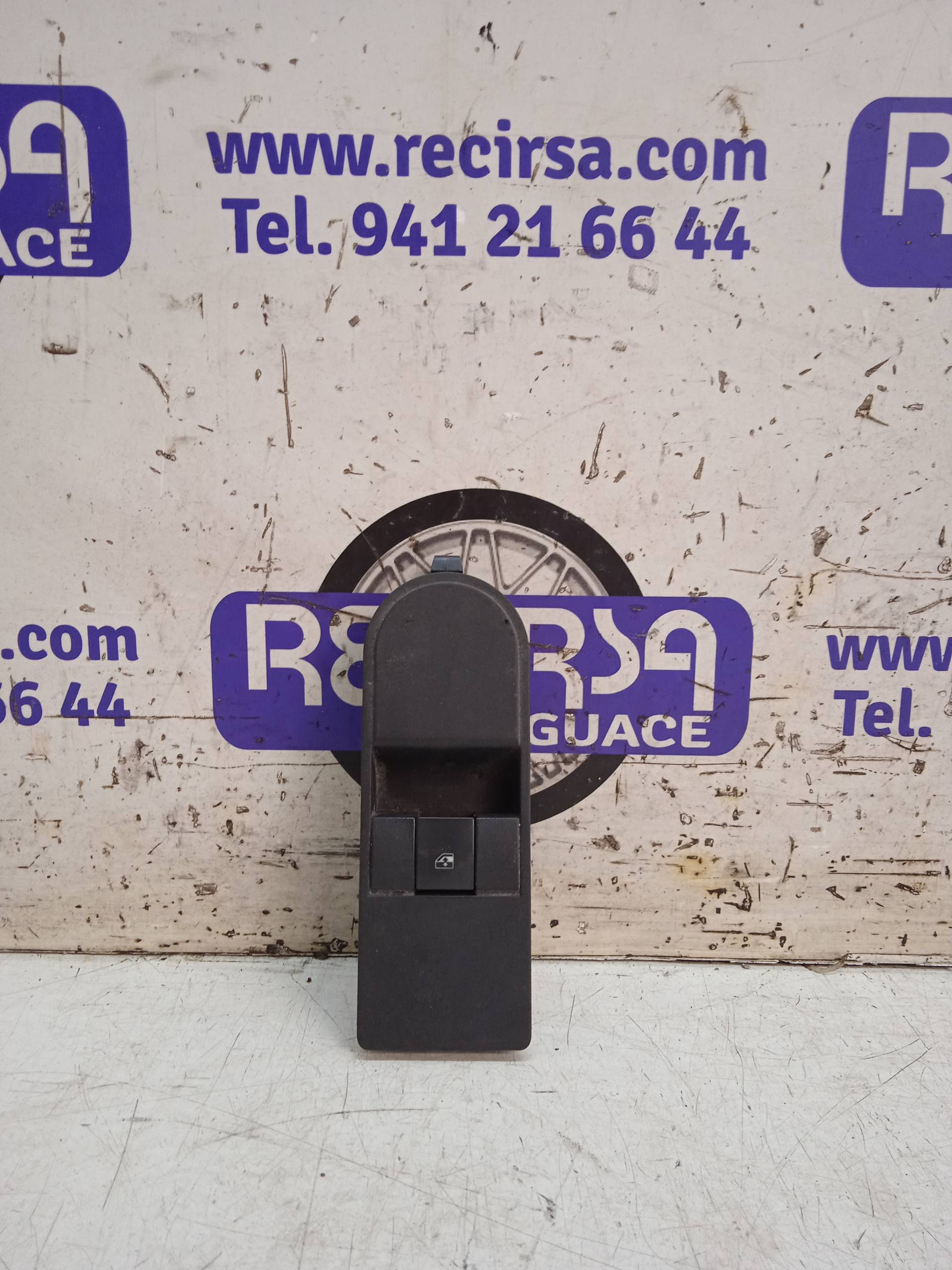 FIAT Astra J (2009-2020) Front Right Door Window Switch 13197132 24301233