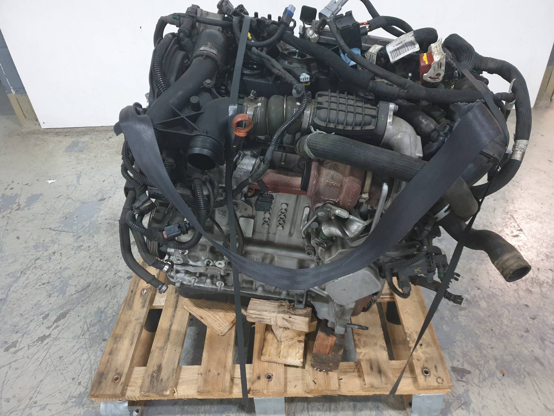 PEUGEOT 2008 1 generation (2013-2020) Двигатель DV6DTED 24339521
