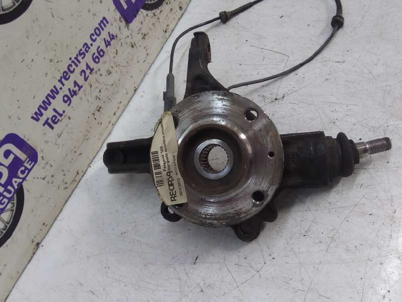 PEUGEOT 308 T7 (2007-2015) Front Left Wheel Hub 276554479114,114 24312467