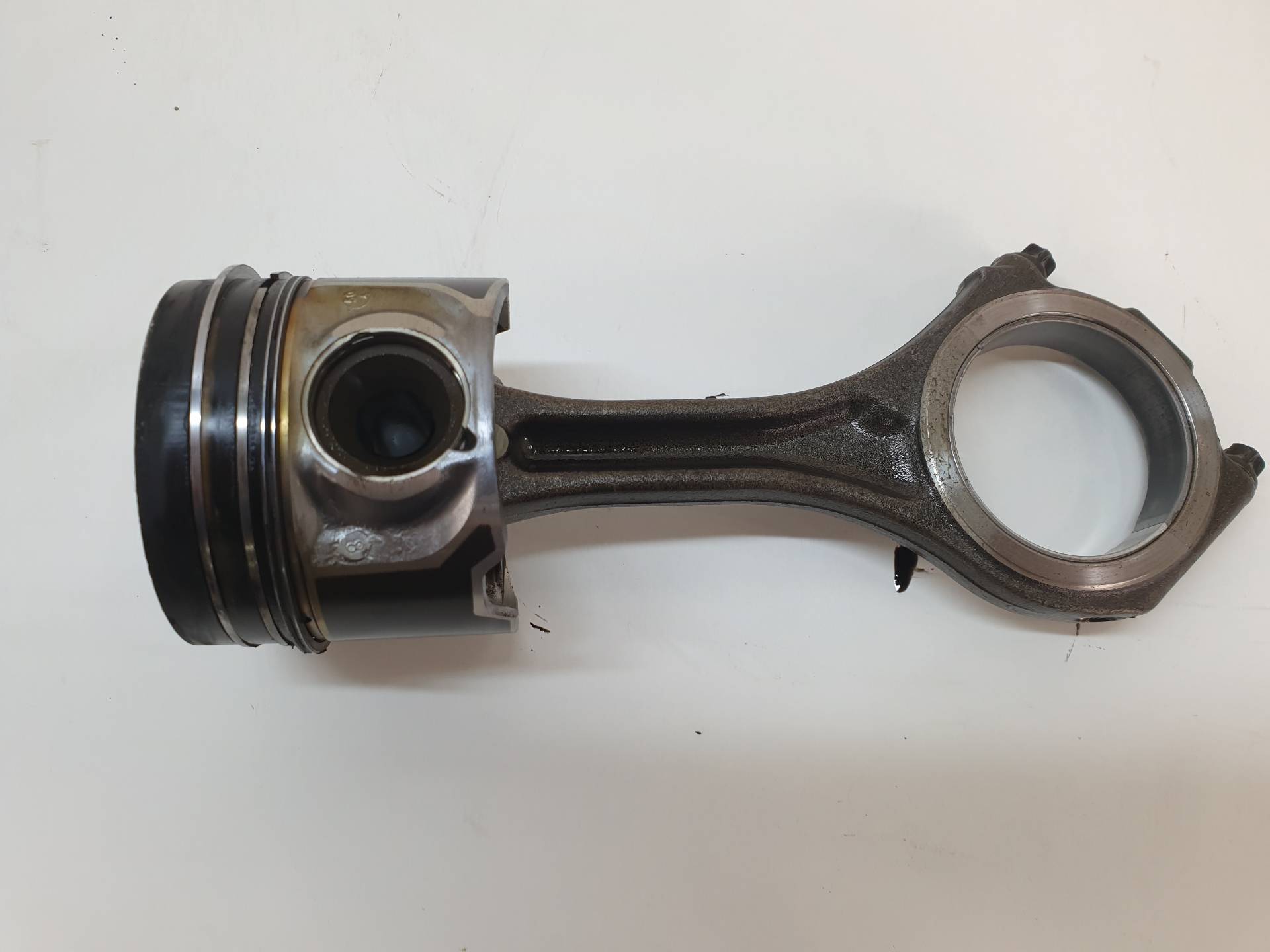 DODGE A6 C6/4F (2004-2011) Connecting Rod 059198401D 24338404