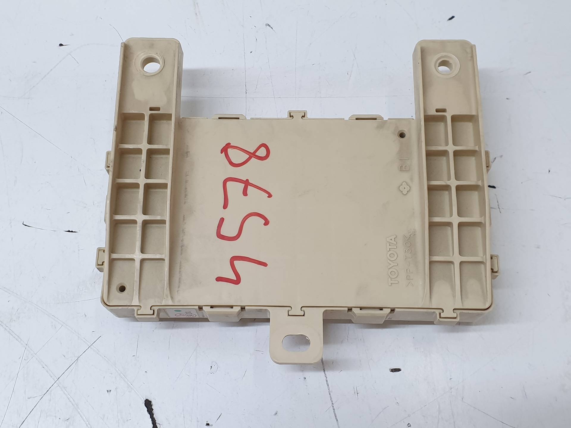 LEXUS RX 2 generation (2003-2009) Other Control Units 8267148010 25569085