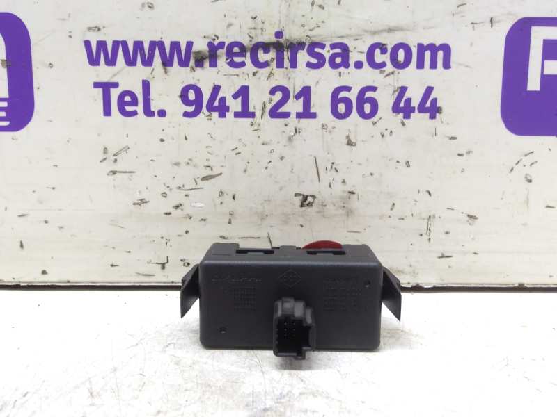 RENAULT Clio 3 generation (2005-2012) Avarinio (avarinis) mygtukas 8200214896A 24309794