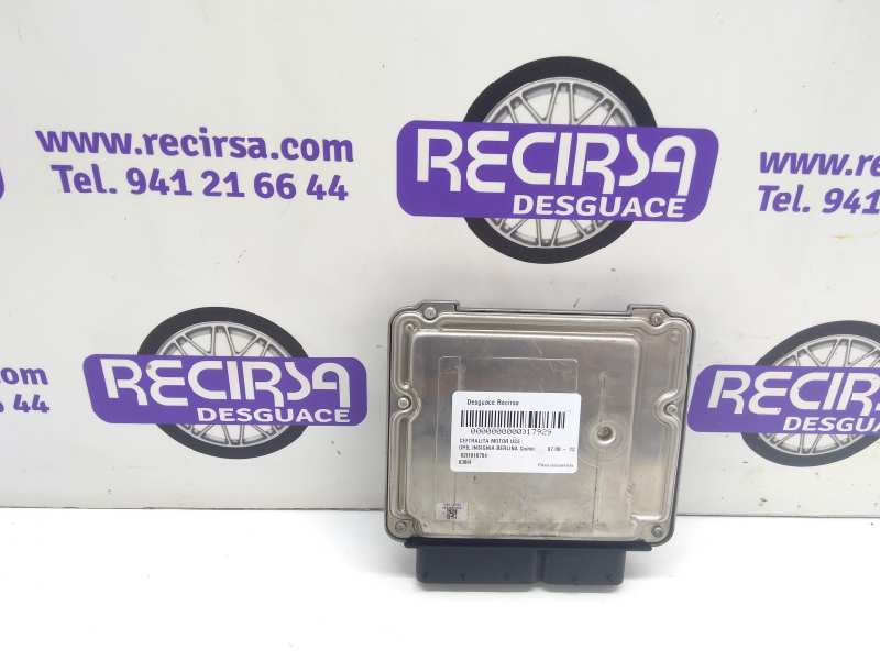 MERCEDES-BENZ Engine Control Unit ECU 0281016704 24313768