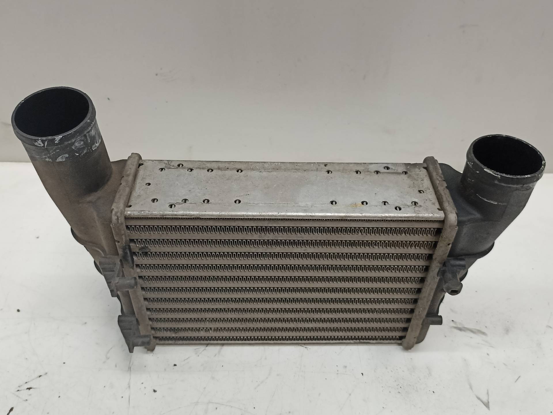 VOLKSWAGEN Passat B5 (1996-2005) Intercooler Radiator 058145805A 24315888