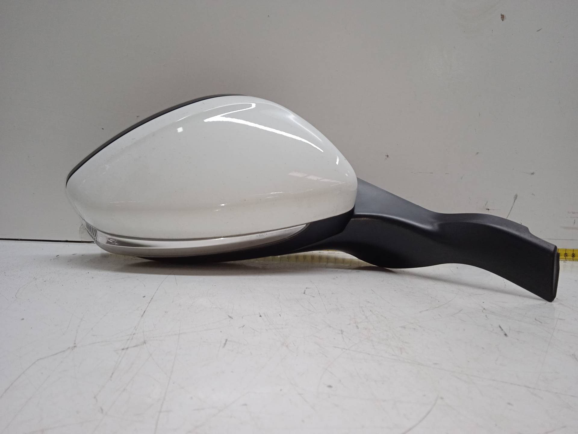 PEUGEOT 208 Peugeot 208 (2012-2015) Right Side Wing Mirror E20211047 24326532