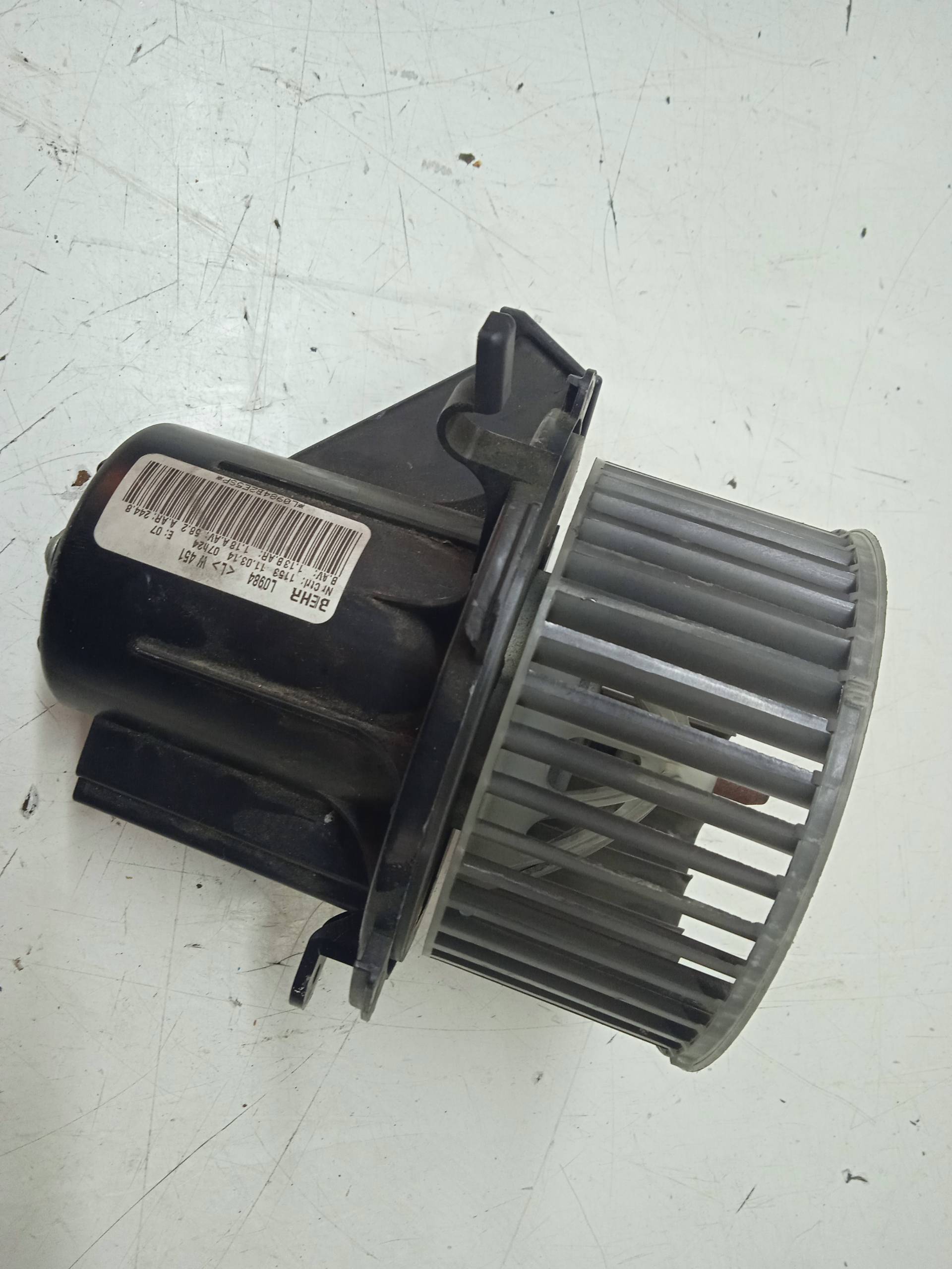 SMART Fortwo 2 generation (2007-2015) Heater Blower Fan LO984 24335713