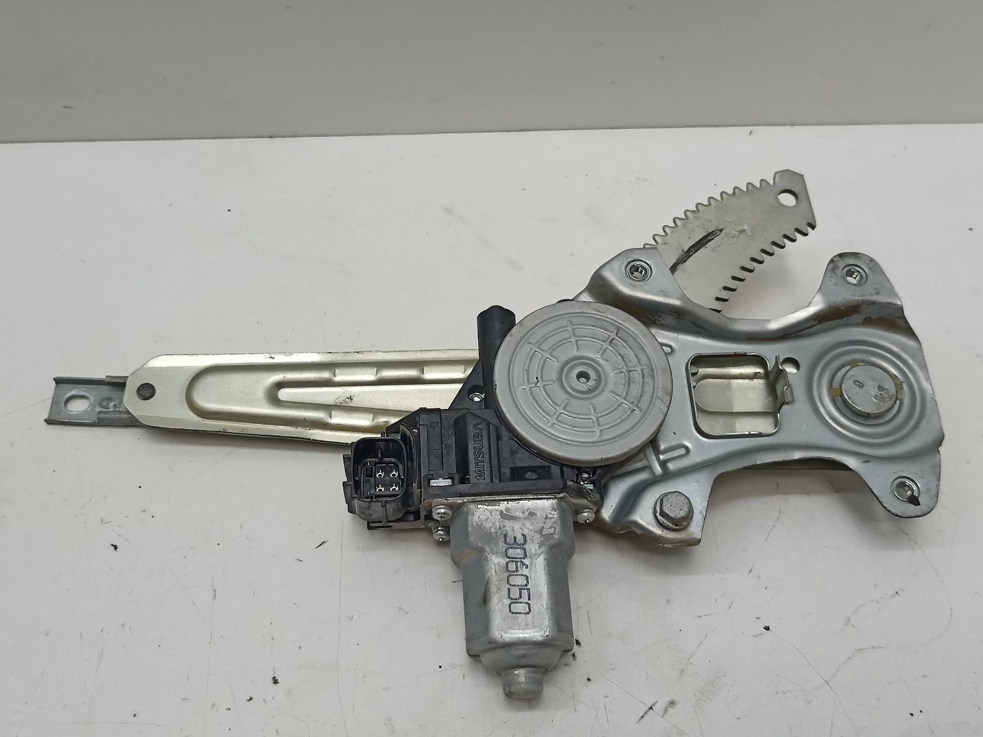 NISSAN Juke YF15 (2010-2020) Regulator de geam ușă dreapta spate 827310V01B 24337731