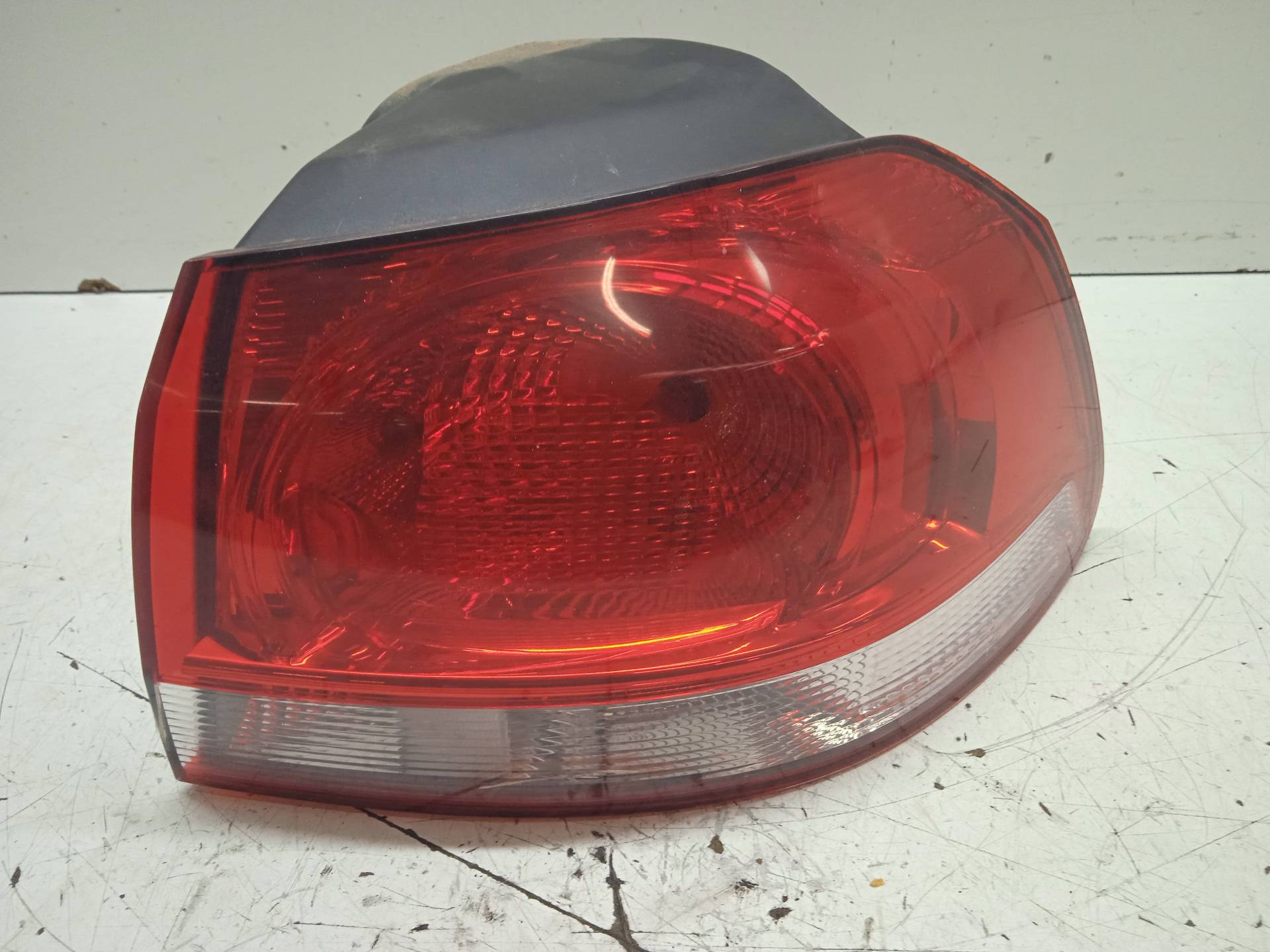 CHEVROLET Golf 6 generation (2008-2015) Bakre høyre baklys 89089721R 24333311