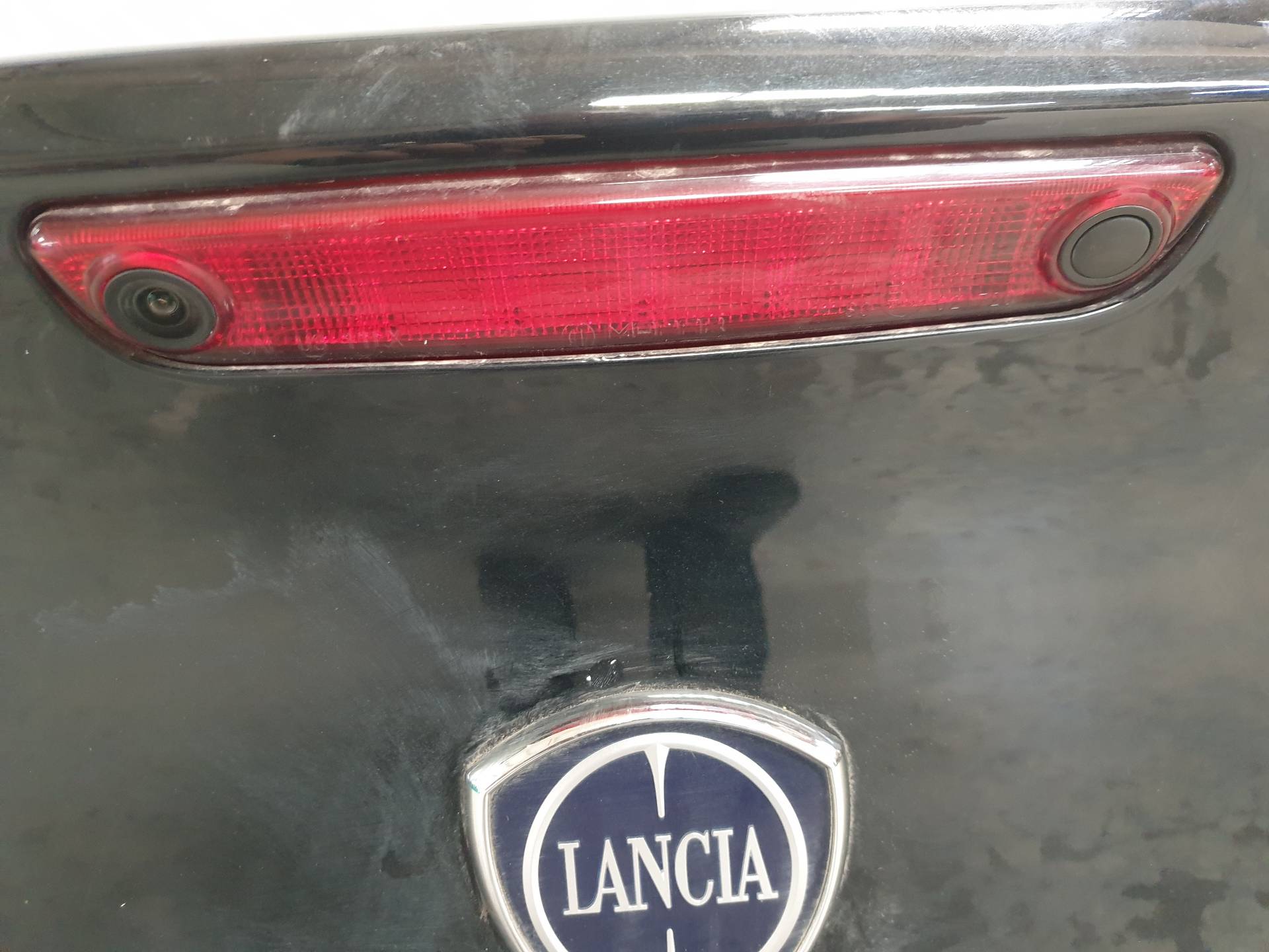LANCIA Thema 2 generation (2011-2014) Rear cover light K57010606AI 24338506