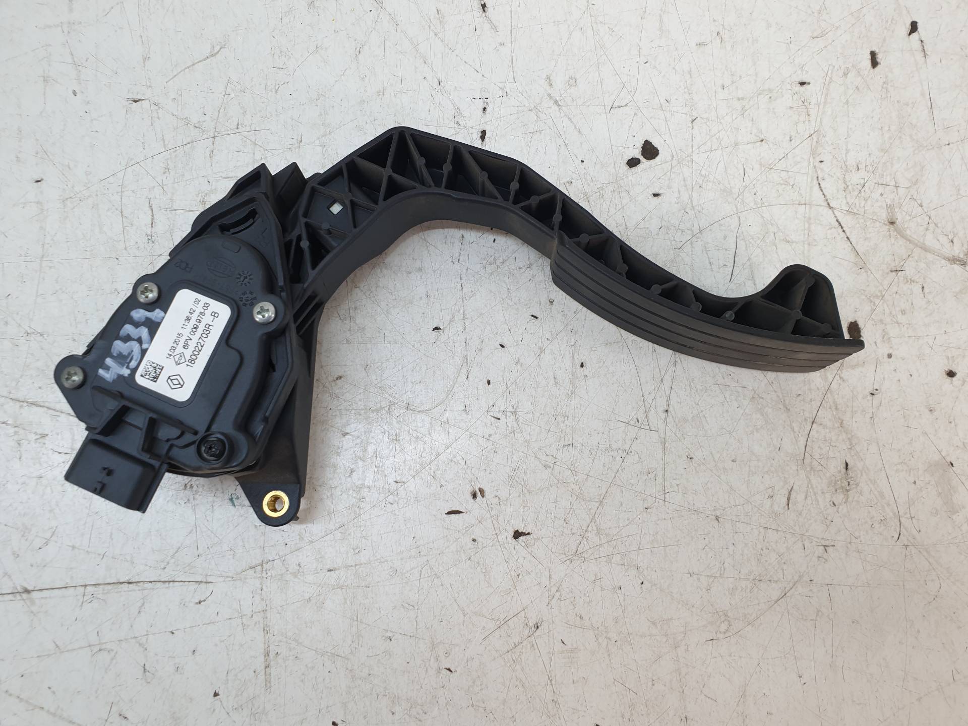 DACIA Sandero 2 generation (2013-2020) Throttle Pedal 6PV00997803 24338048