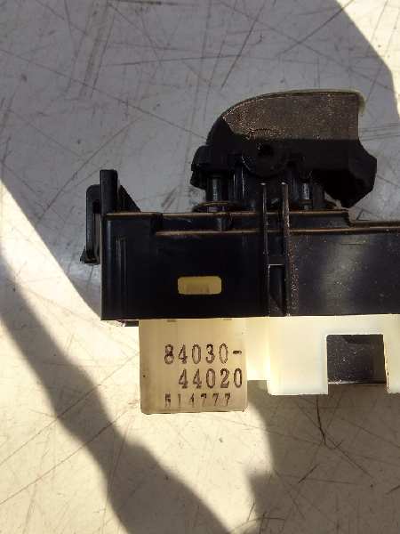 TOYOTA Avensis Verso 1 generation (2001-2003) Front Right Door Window Switch 8403044020 24324980