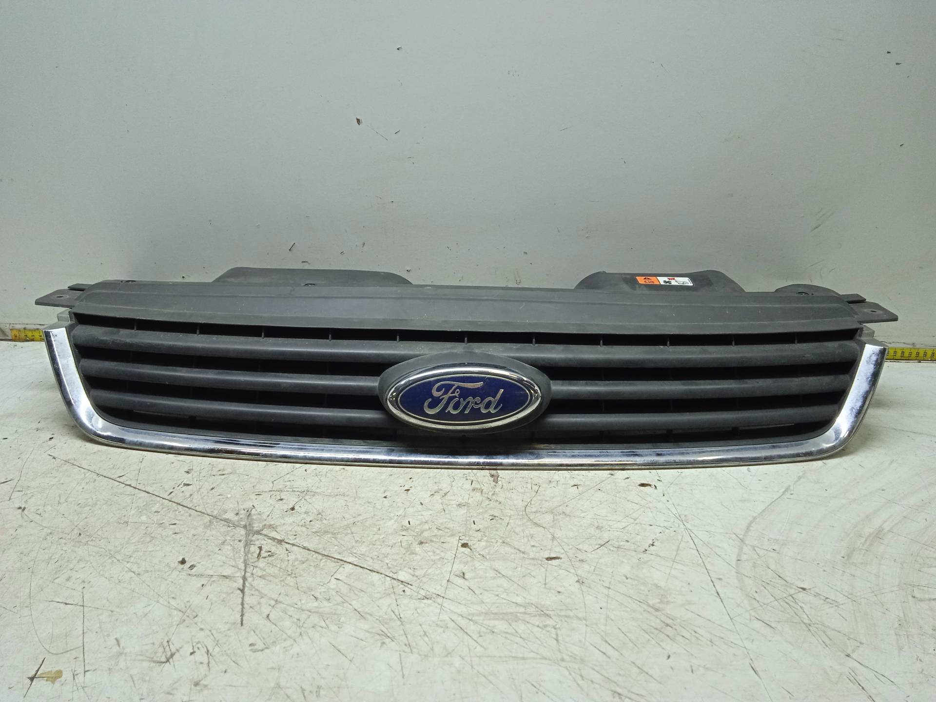 FORD C-Max 1 generation (2003-2010) Radiator Grille 8V4116613A 24332950