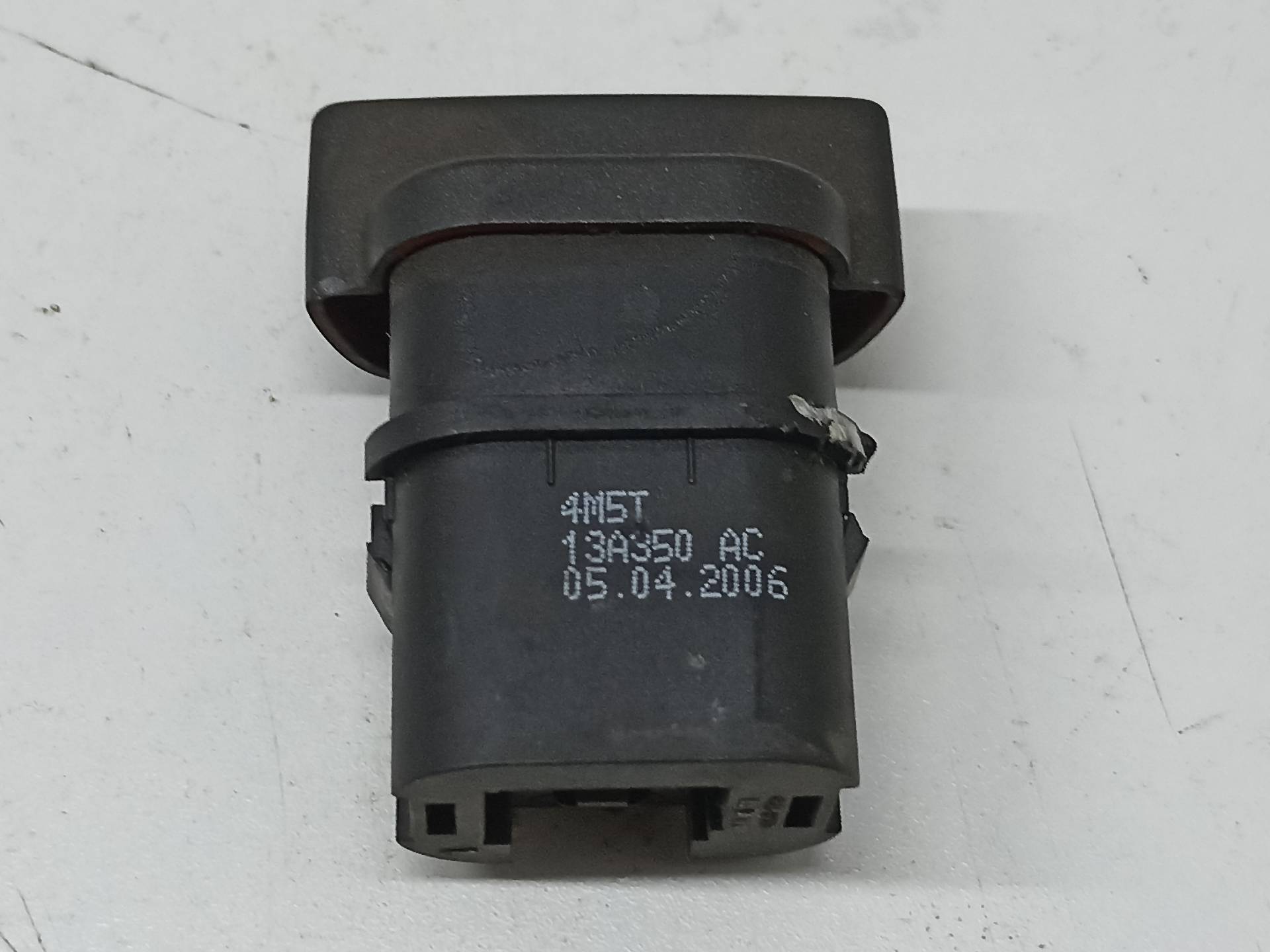 PEUGEOT Focus 2 generation (2004-2011) Buton oprire de urgență 4M5T13A350AC 24312823