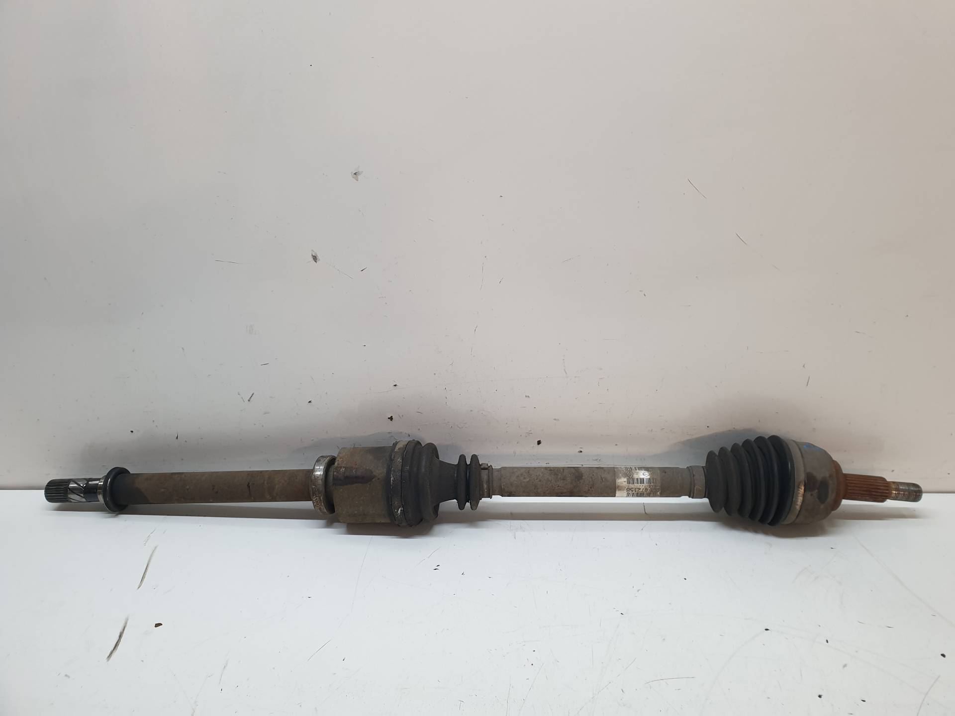 DODGE Front Right Driveshaft 8200472158 25567834