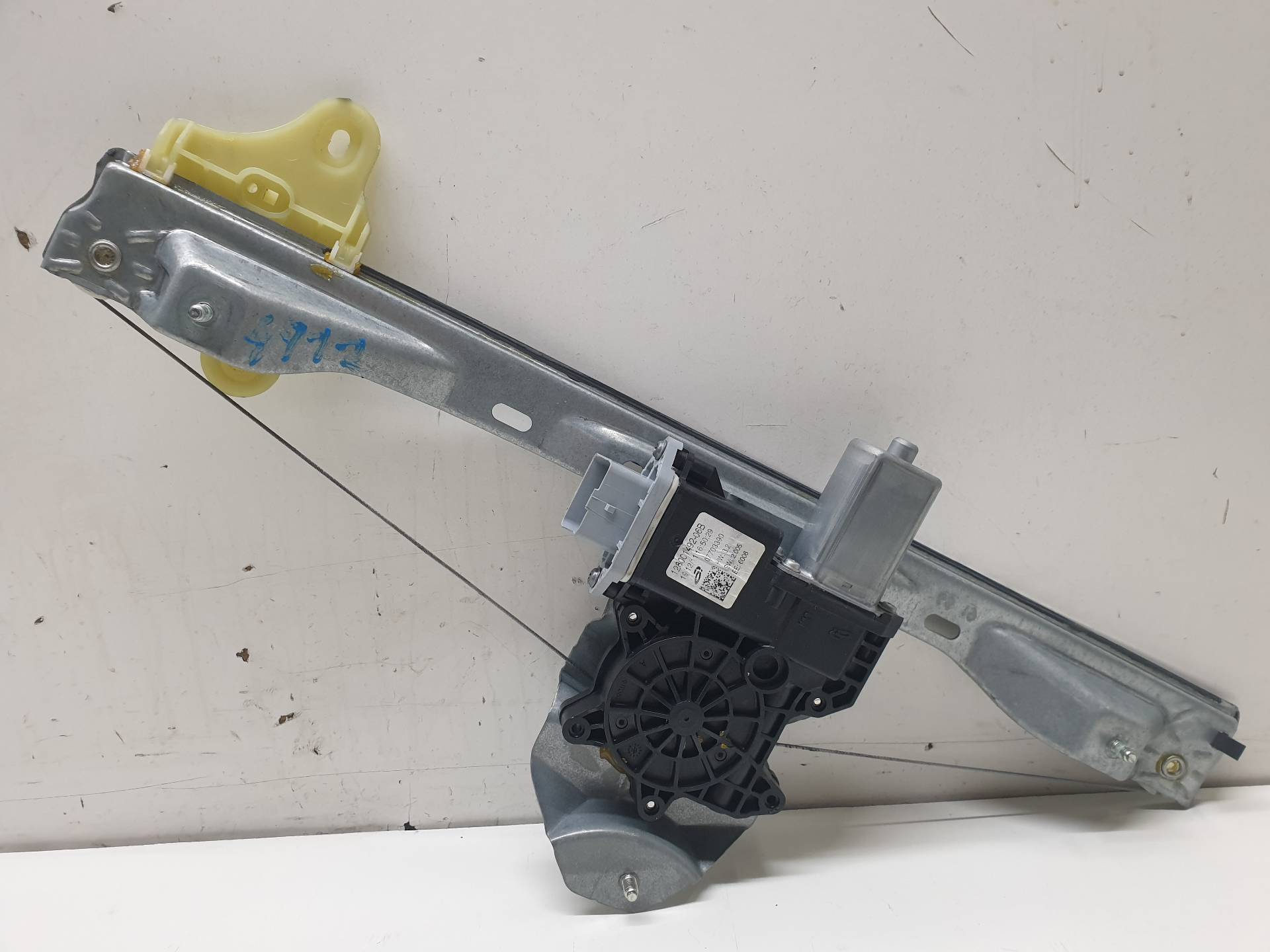 SMART Forfour 2 generation (2015-2023) Front Left Door Window Regulator 128001492 24339185