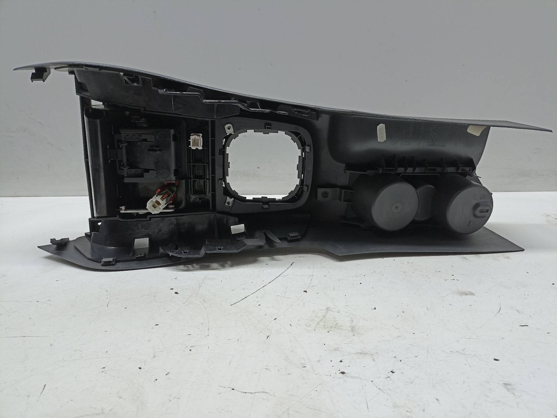 VAUXHALL Golf 5 generation (2003-2009) Center Console 1K0863243A 24314584