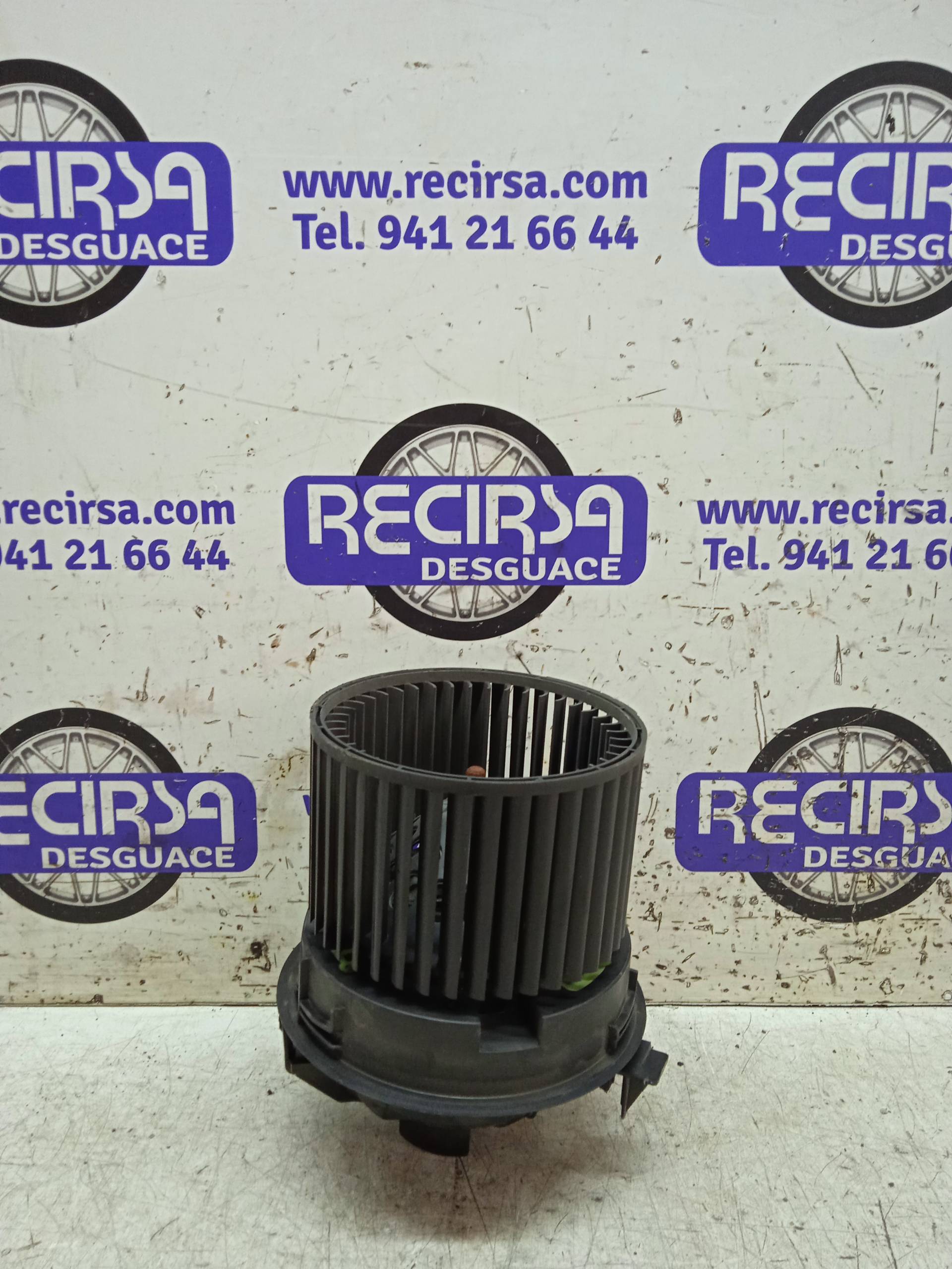 RENAULT Clio 3 generation (2005-2012) Нагревательный вентиляторный моторчик салона T1020778J 24328523