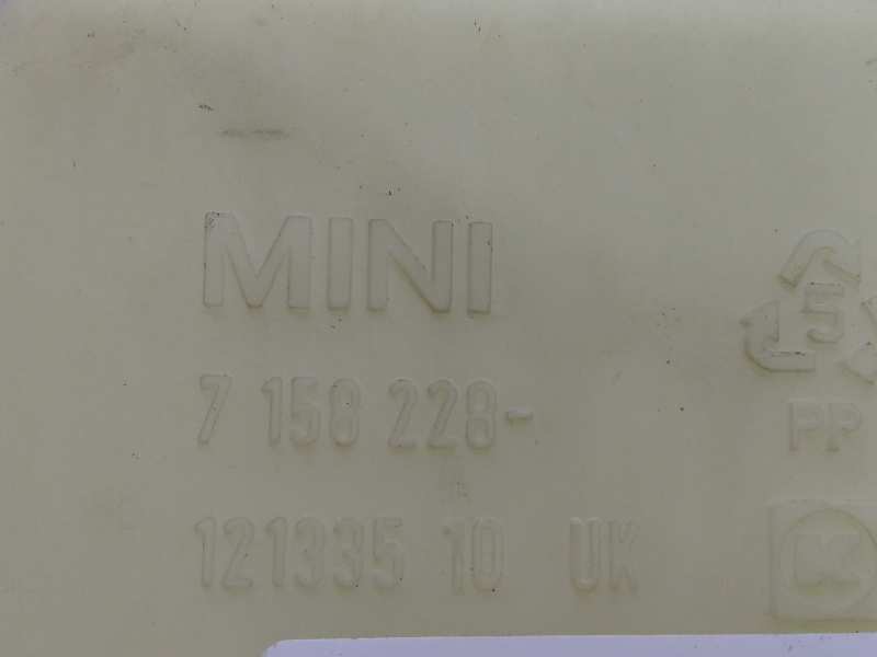 MINI Cabrio R52 (2004-2008) Langų skysčio (apiplovimo) bakelis 7150228 24320132
