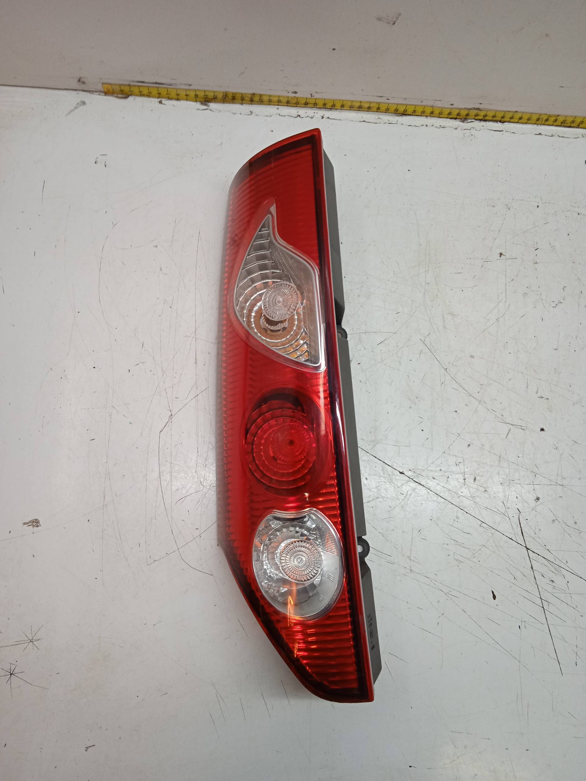 RENAULT Kangoo 2 generation (2007-2021) Rear Left Taillight 8200419941 24331022