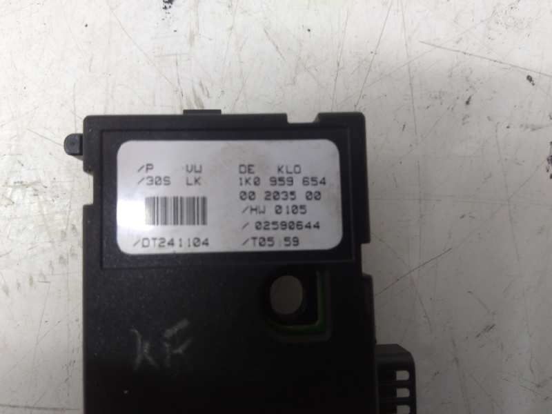 SEAT Toledo 3 generation (2004-2010) Other Control Units 1K0959654 24344121