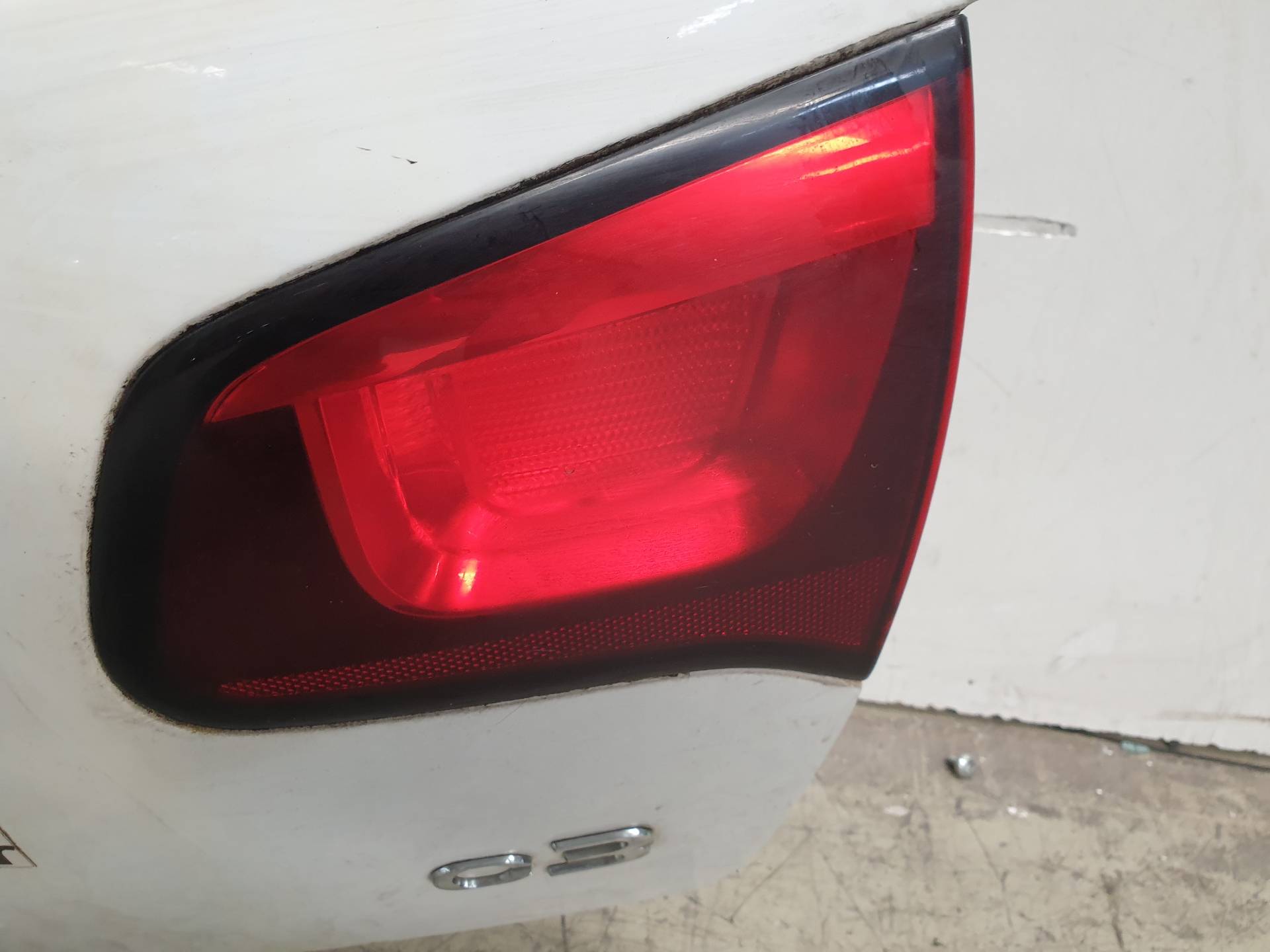 CITROËN C3 2 generation (2009-2016) Rear Right Taillight Lamp 9803934280 24338573