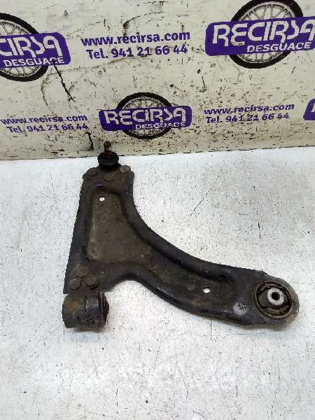 RENAULT Corsa C (2000-2006) Oikea etuvarsi 13138151 24311024