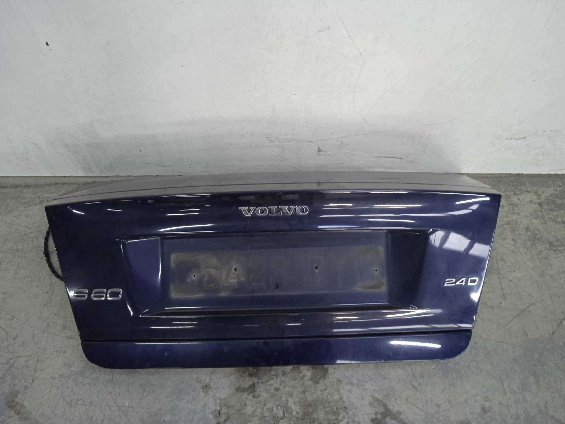 VOLVO S60 1 generation (2000-2009) Крышка багажника 30796481 24335430