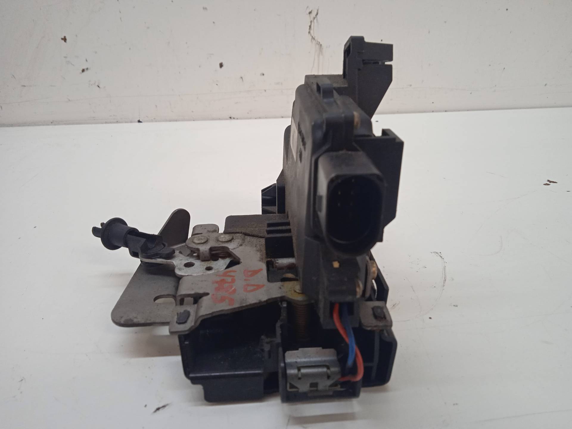 SUZUKI A4 B6/8E (2000-2005) Front Right Door Lock 8E1837016C 24336429