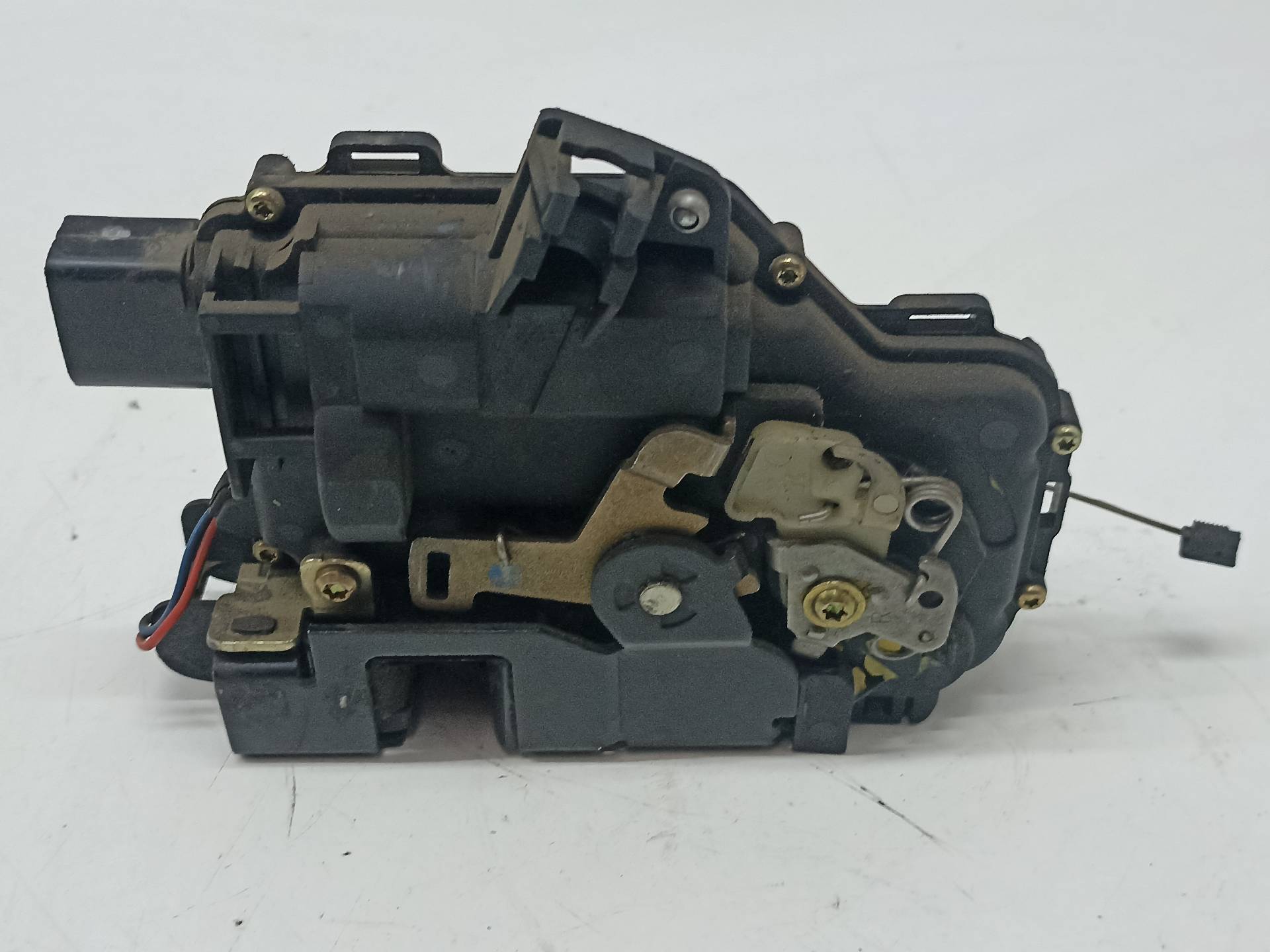 VOLKSWAGEN Passat B5 (1996-2005) Front Right Door Lock 202677657126,126 24309968