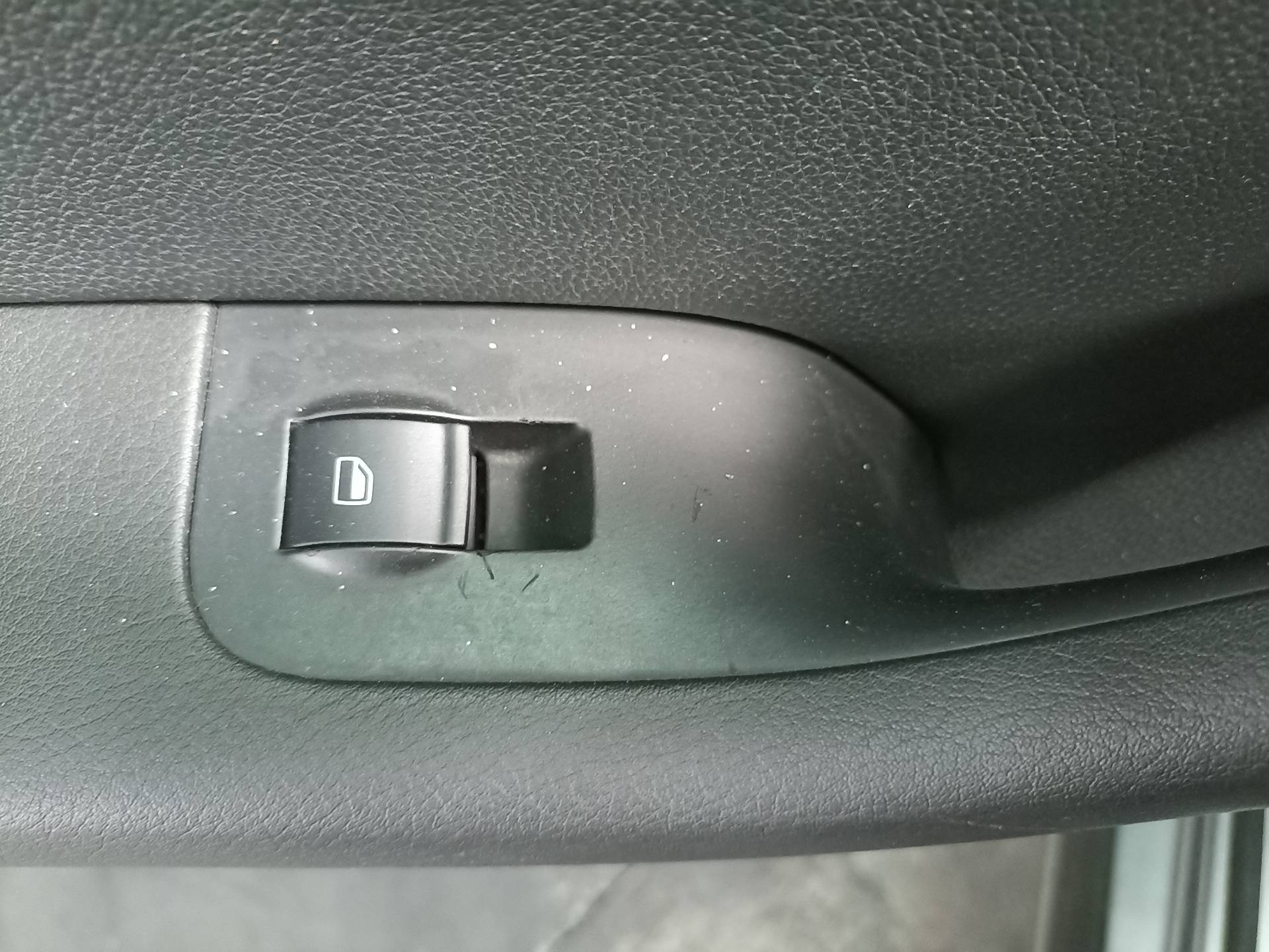 AUDI A4 B7/8E (2004-2008) Кнопка стеклоподъемника задней правой двери 24340321