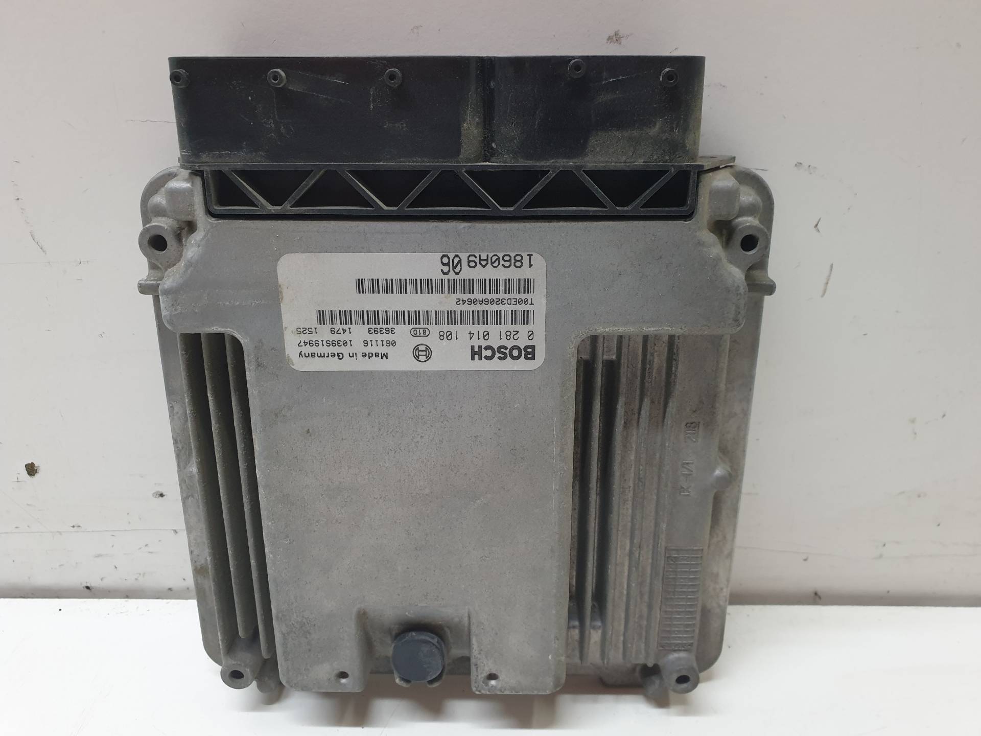 TOYOTA Outlander 2 generation (2005-2013) Engine Control Unit ECU 0281014108 24340997