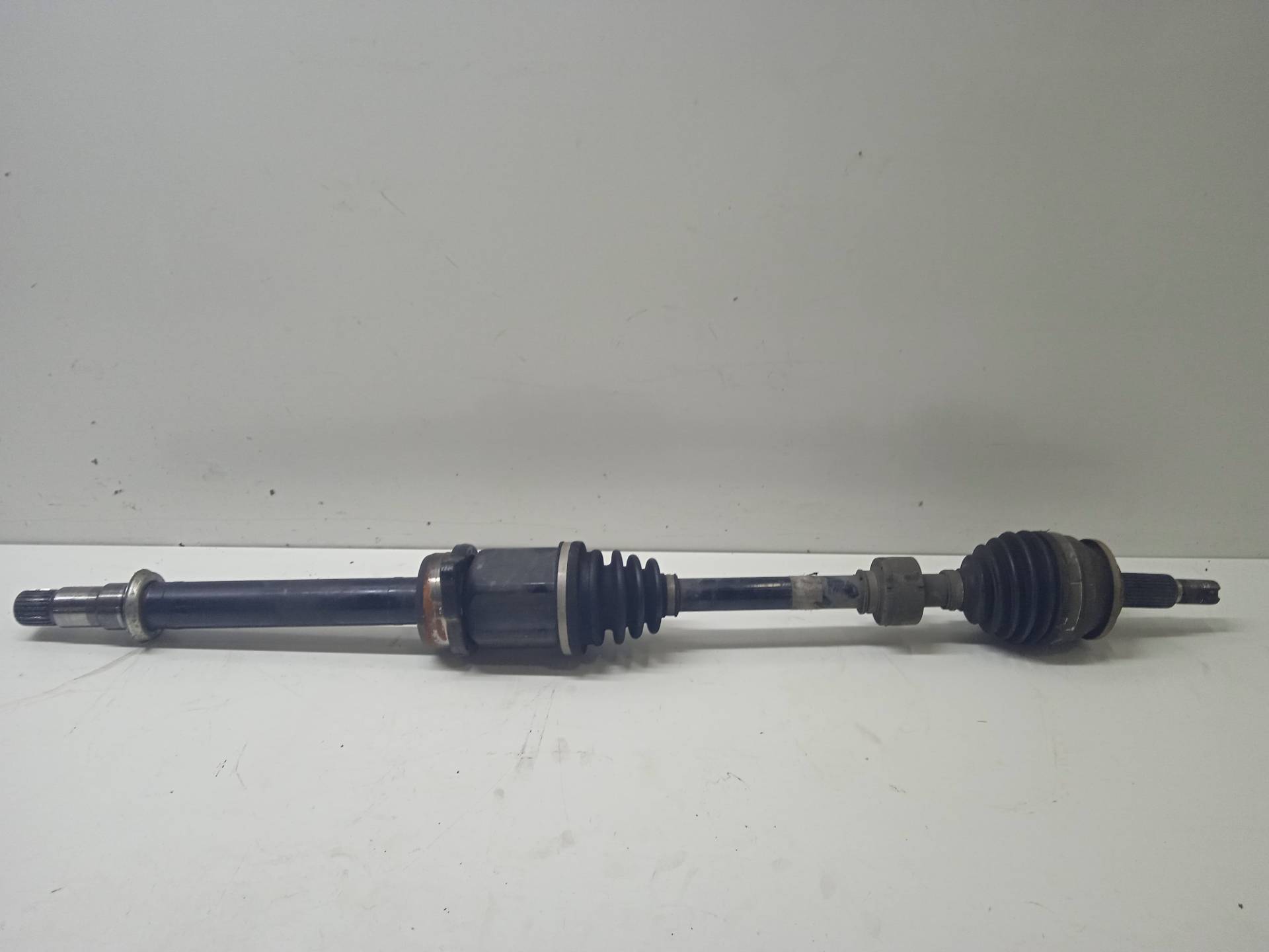 TOYOTA Avensis T27 Front Right Driveshaft 4341005481 24336261