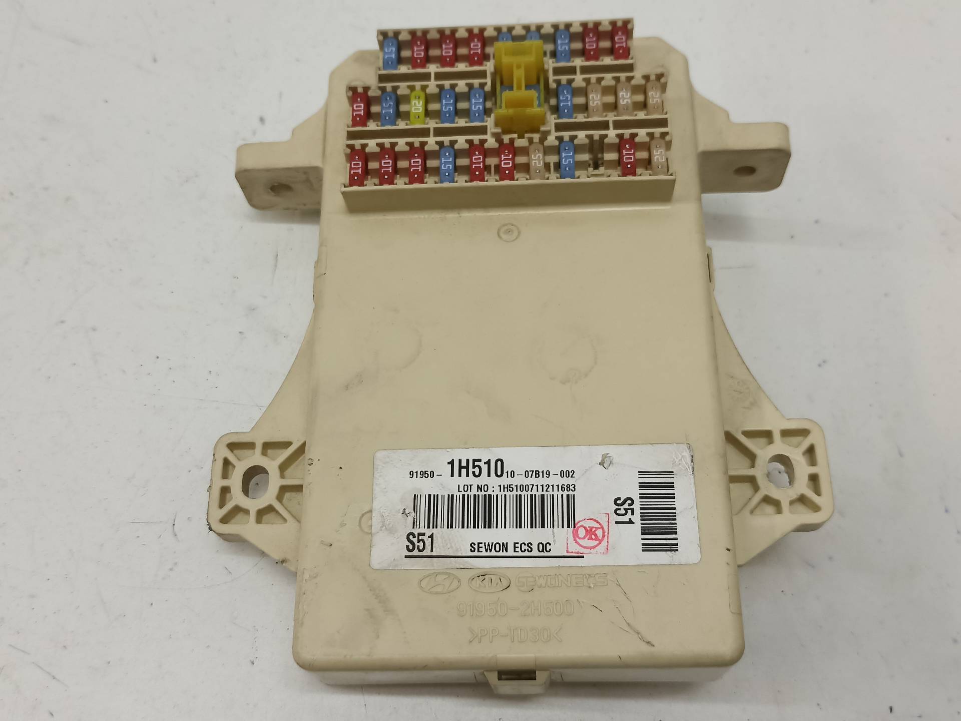 KIA Cee'd 1 generation (2007-2012) Fuse Box 919501H510 24315604