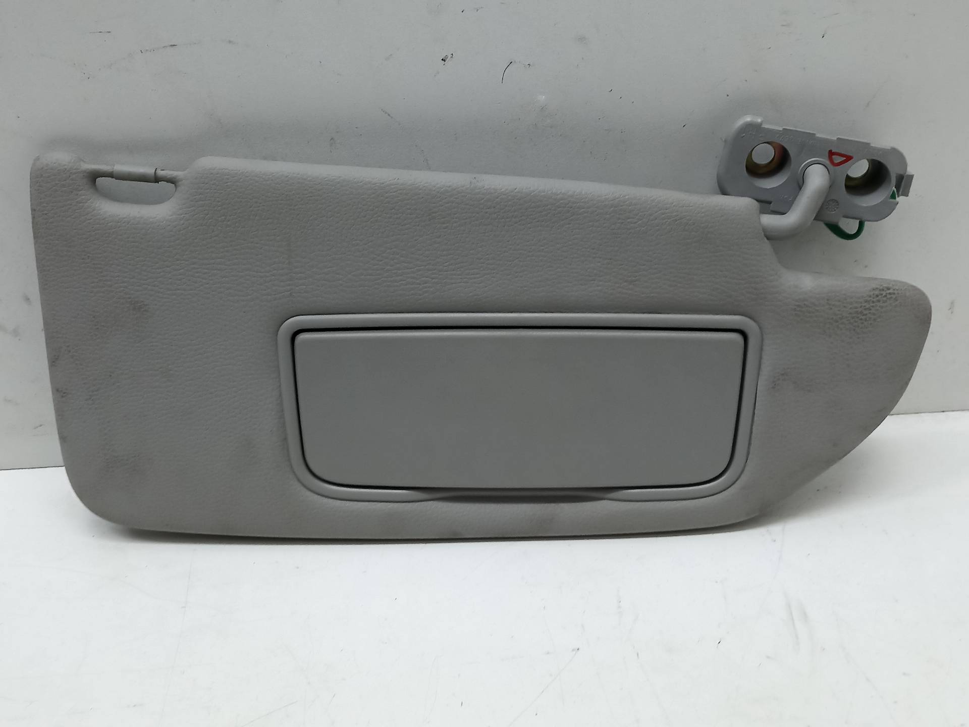 LEXUS S60 1 generation (2000-2009) Right Side Sun Visor 31067863135, 135 24313666