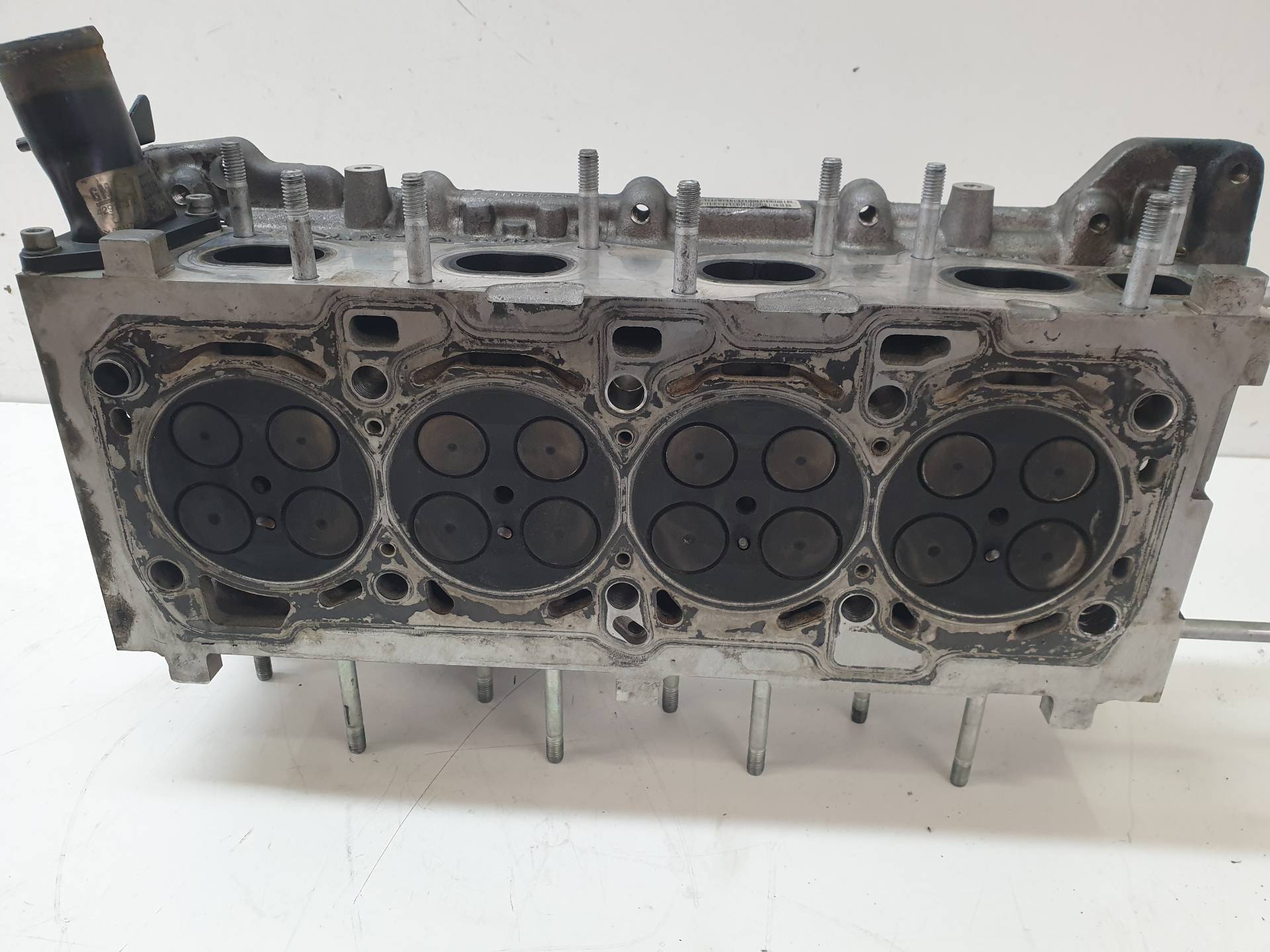 OPEL Astra J (2009-2020) Engine Cylinder Head 55571949 24340803