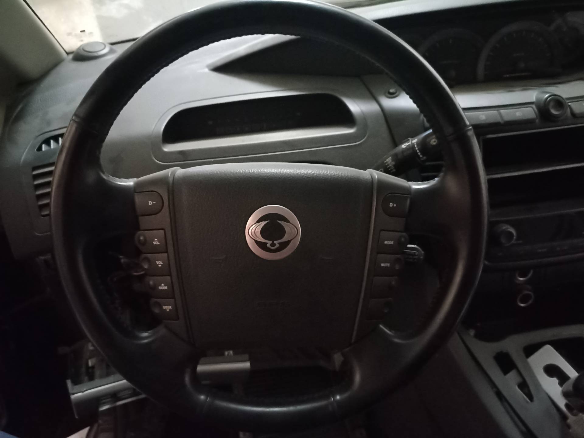 SSANGYONG Rodius 1 generation (2004-2010) Steering Wheel 24338933