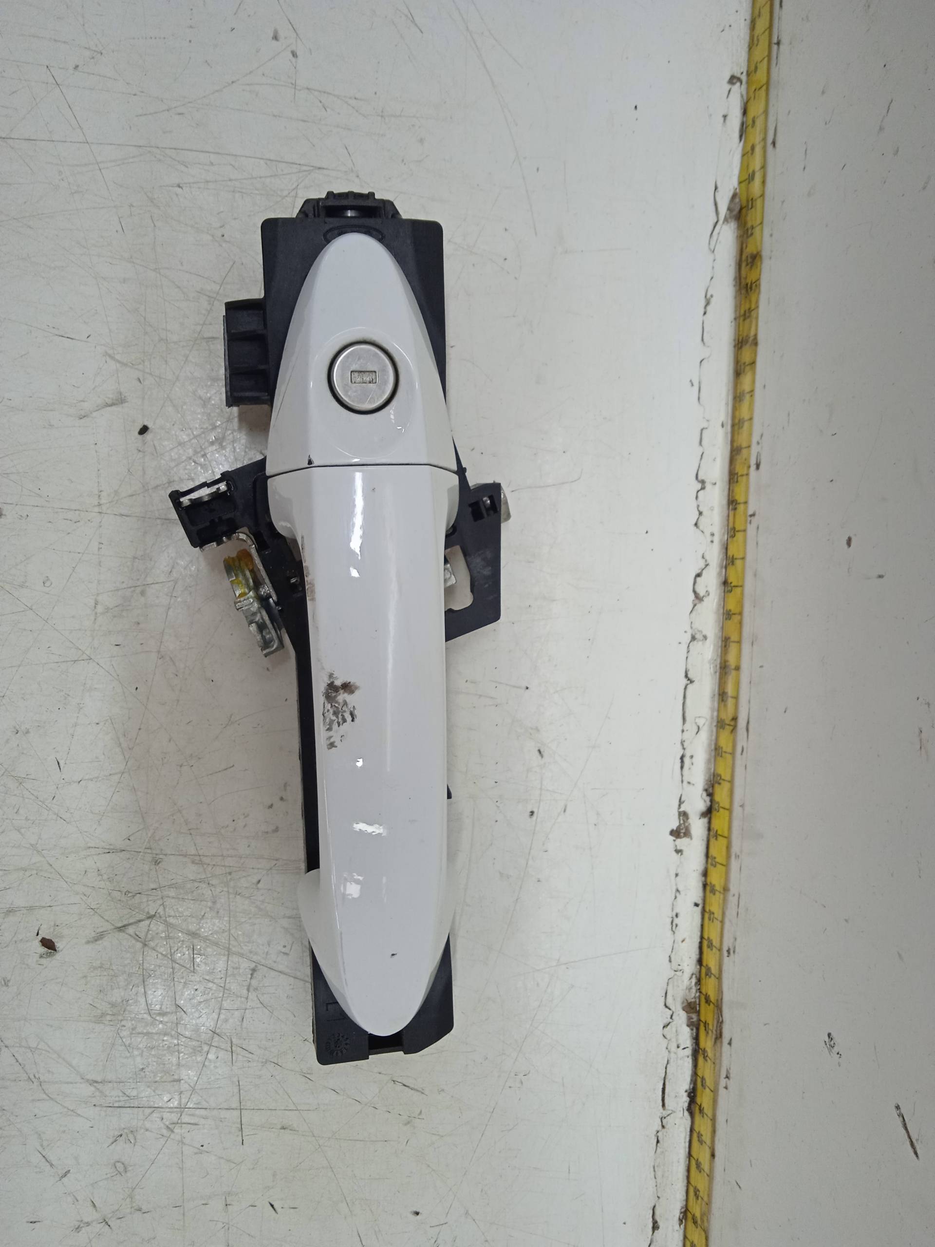 FORD Fiesta 5 generation (2001-2010) Front Left Door Exterior Handle 8A61A224A37 24331165