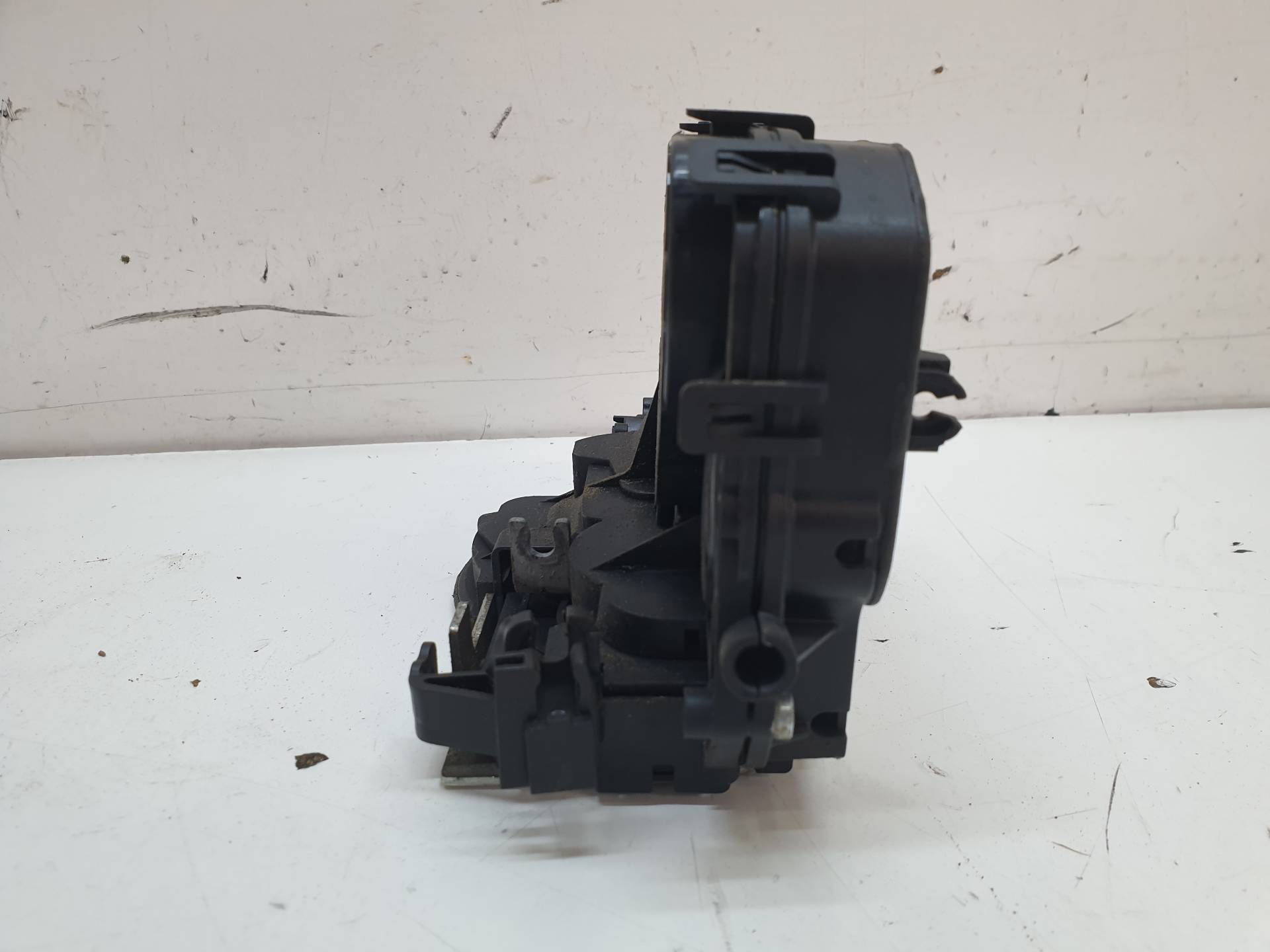 BMW 1 Series E81/E82/E87/E88 (2004-2013) Front Right Door Lock 51217202146 24339206