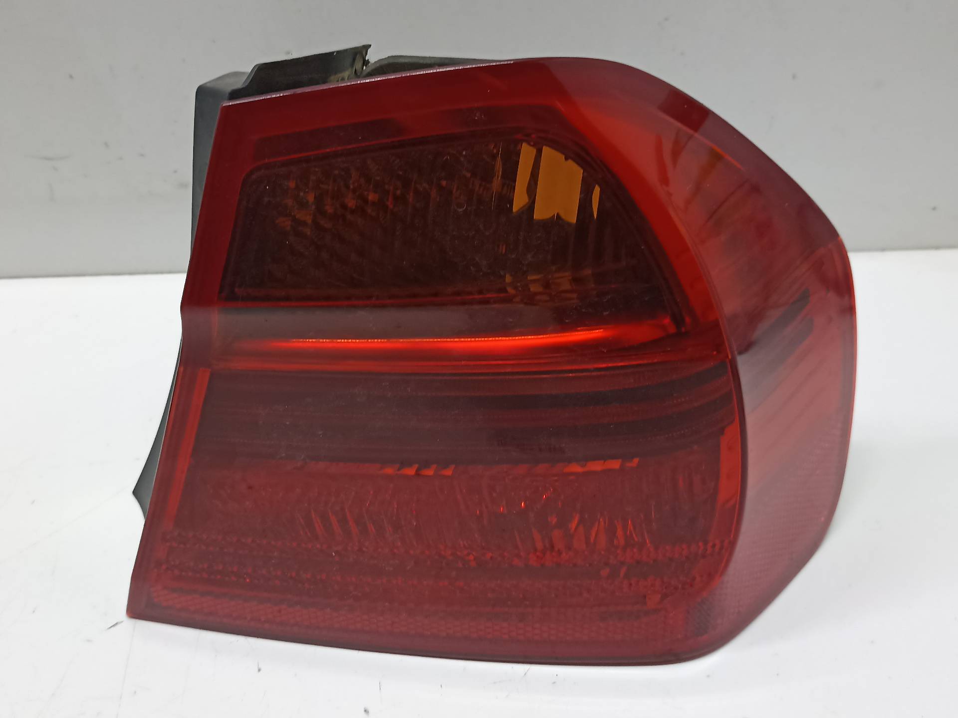 BMW 3 Series E90/E91/E92/E93 (2004-2013) Rear Right Taillight Lamp 6937458 24334488