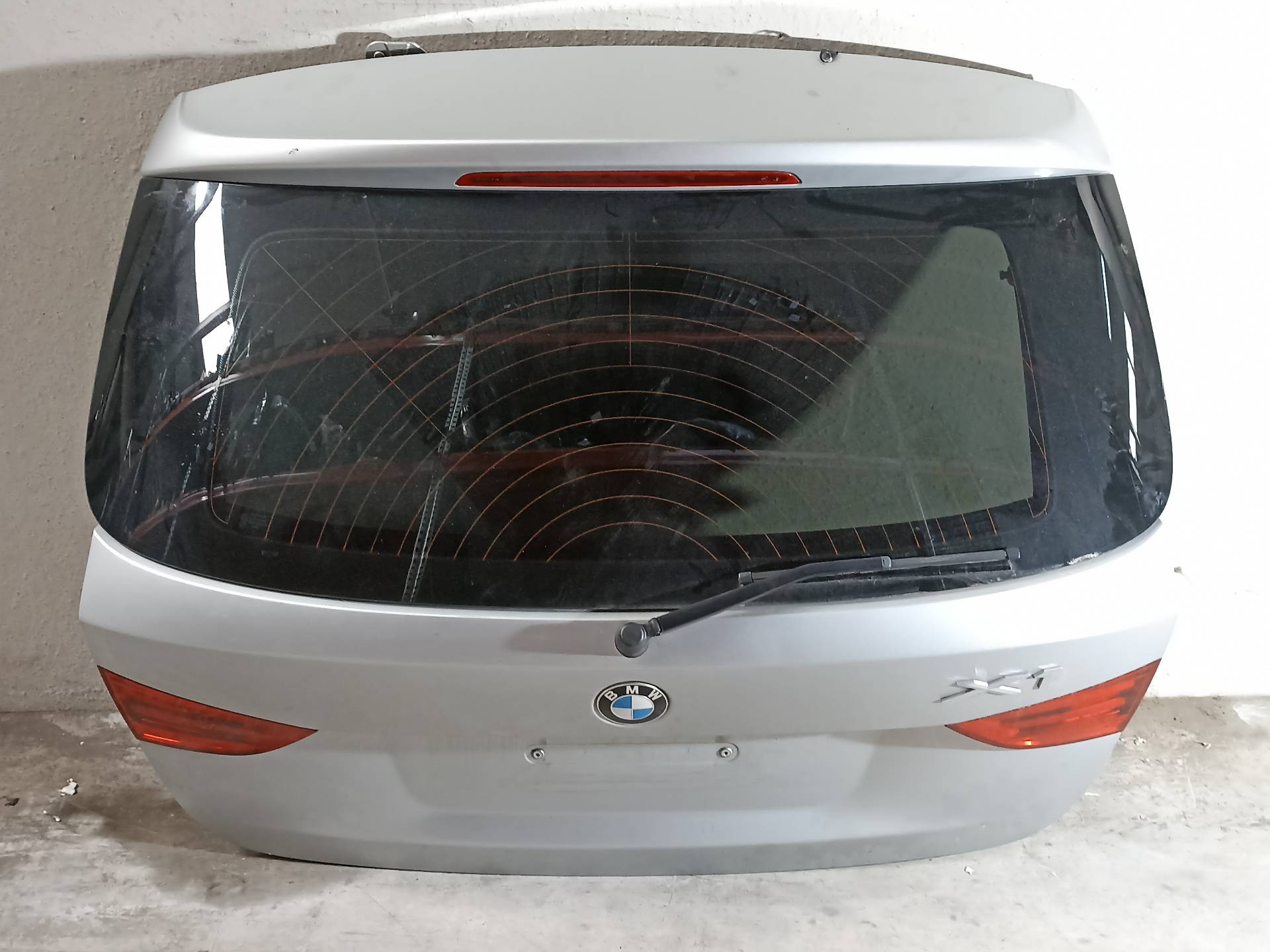 BMW X1 E84 (2009-2015) Крышка багажника 41002993152 24332238