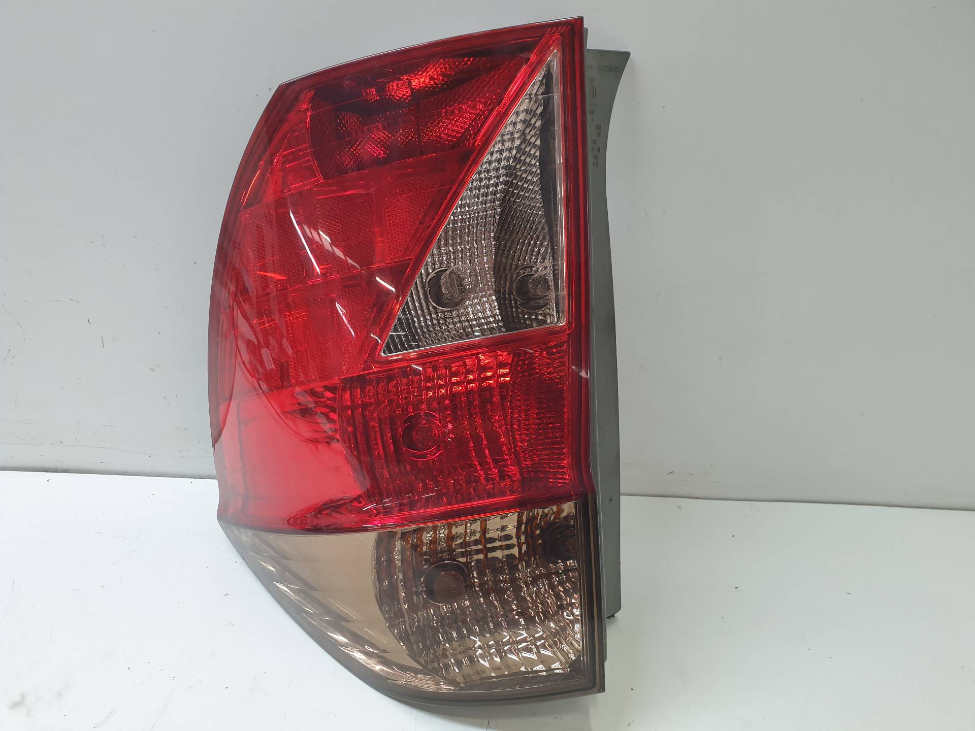 HONDA FR-V 1 generation (2004-2009) Rear Right Taillight Lamp 24341063