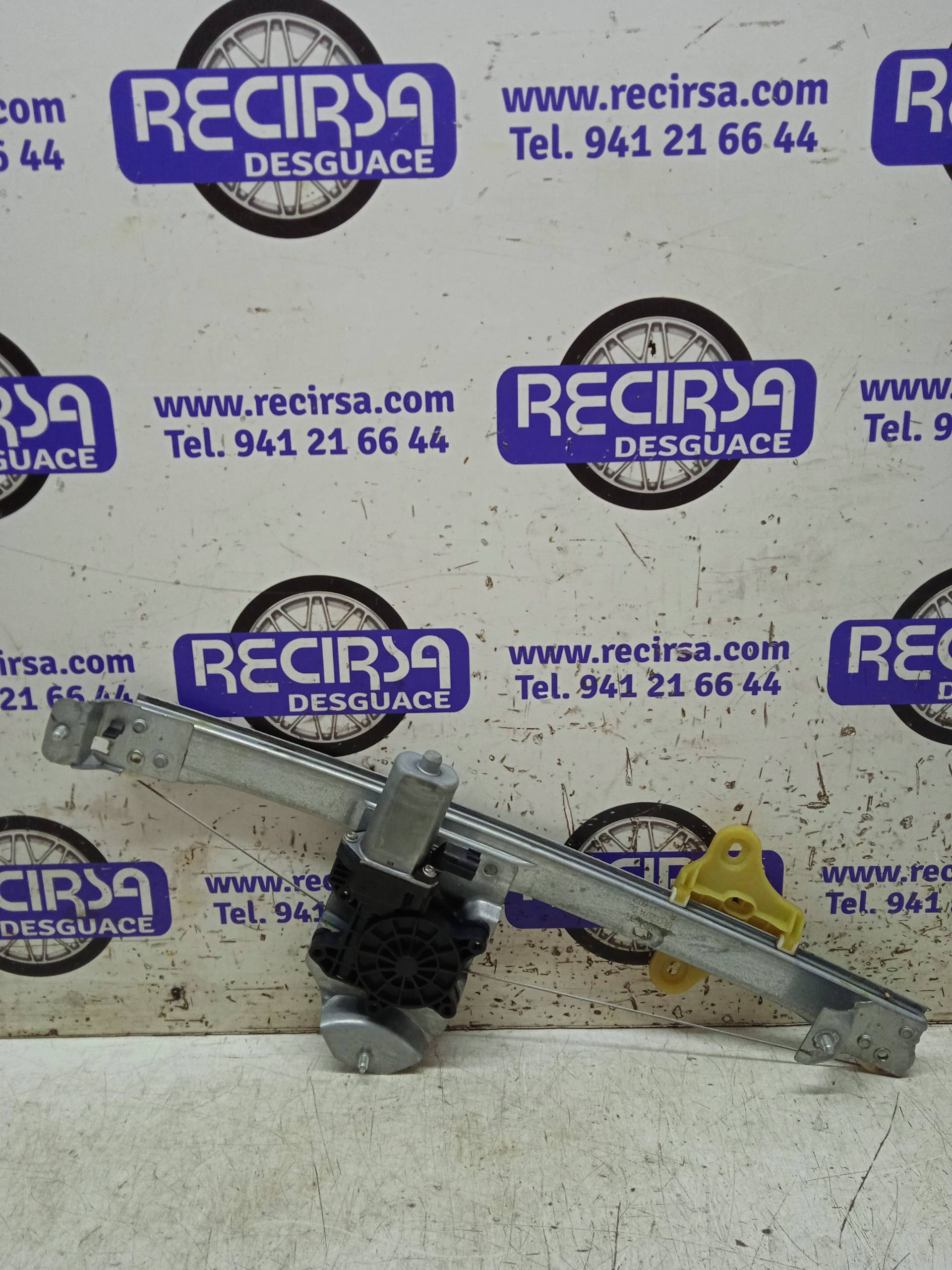 RENAULT Clio 4 generation (2012-2020) Front Right Door Window Regulator 128001071E 24320680