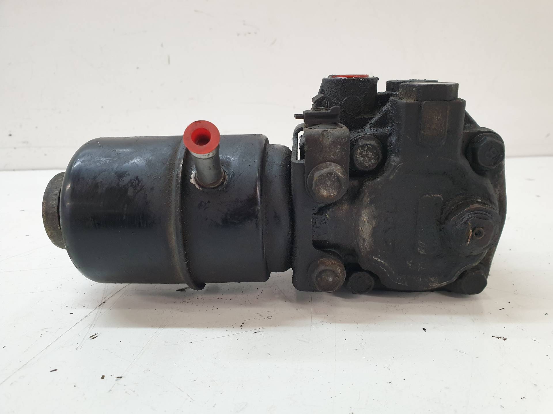 VOLKSWAGEN LT 1 generation (1975-1995) Power Steering Pump MR223480 25569492