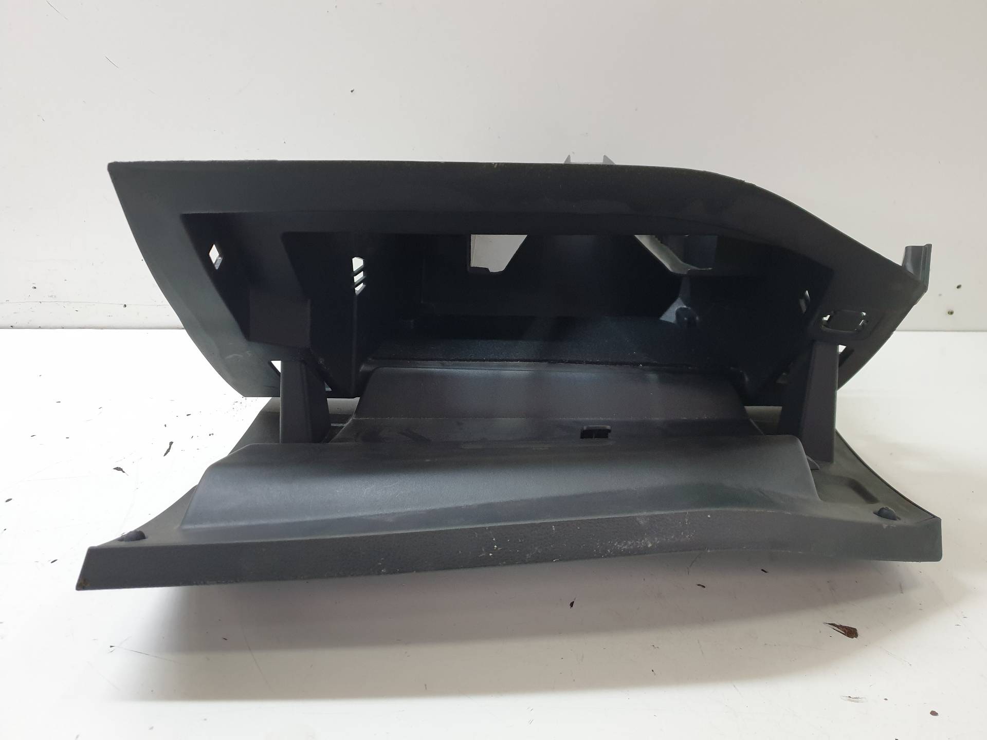 FORD Focus 3 generation (2011-2020) Glove Box BM51A06044 25568289