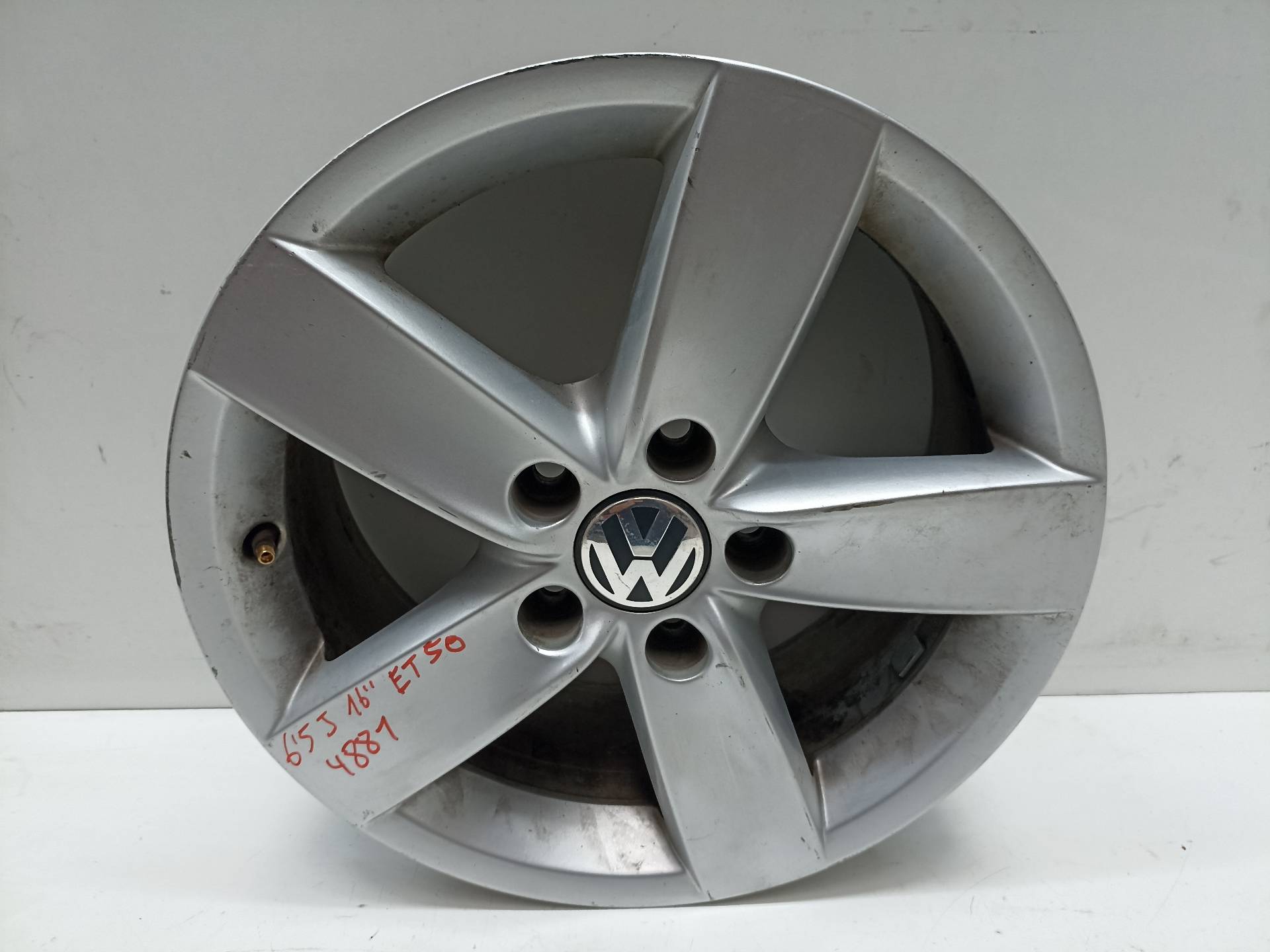 VOLKSWAGEN Jetta 6 generation (2010-2018) Wheel 5C0601025R 24338290